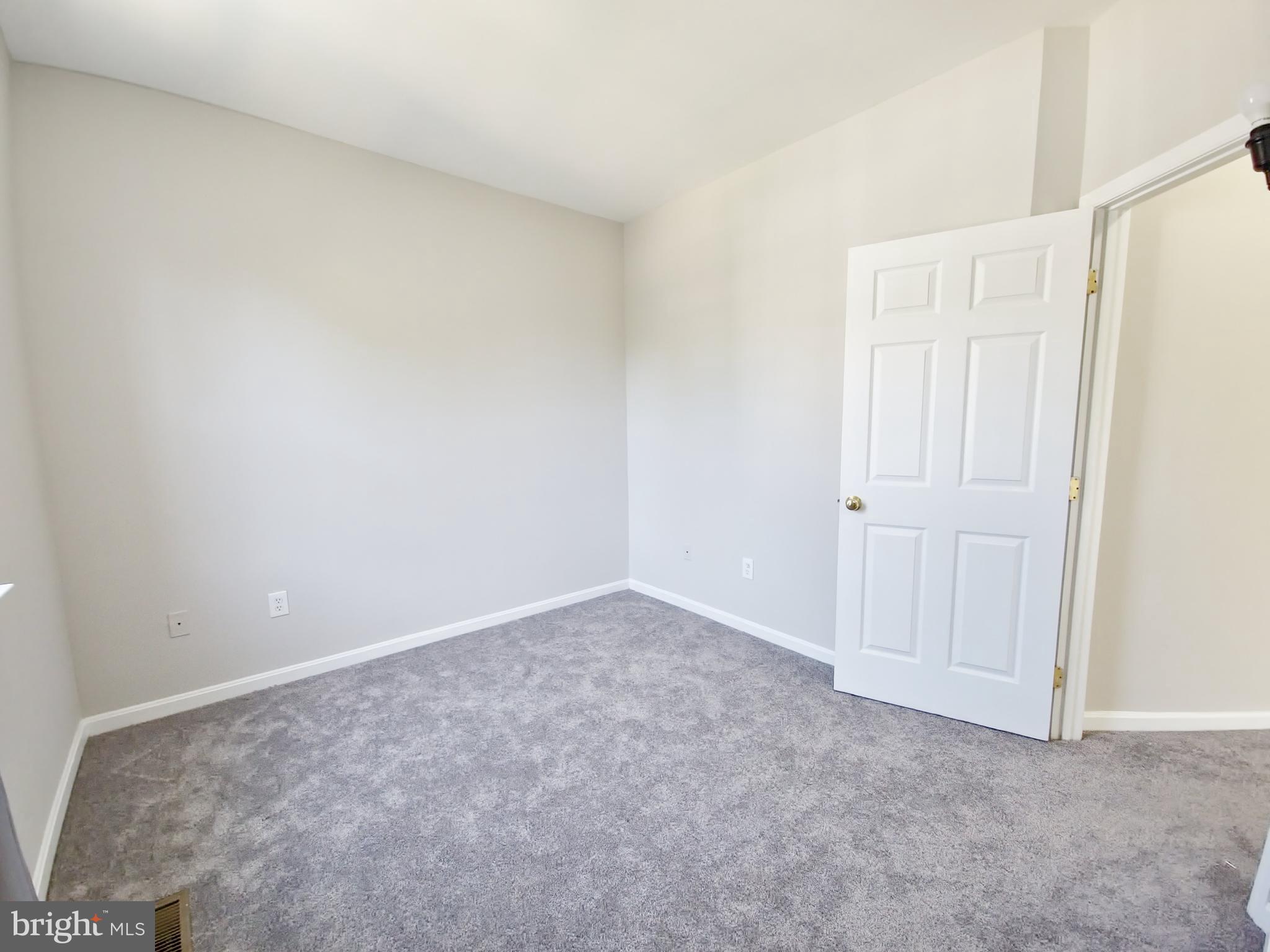 HIGHLAND GATE - Residential Lease