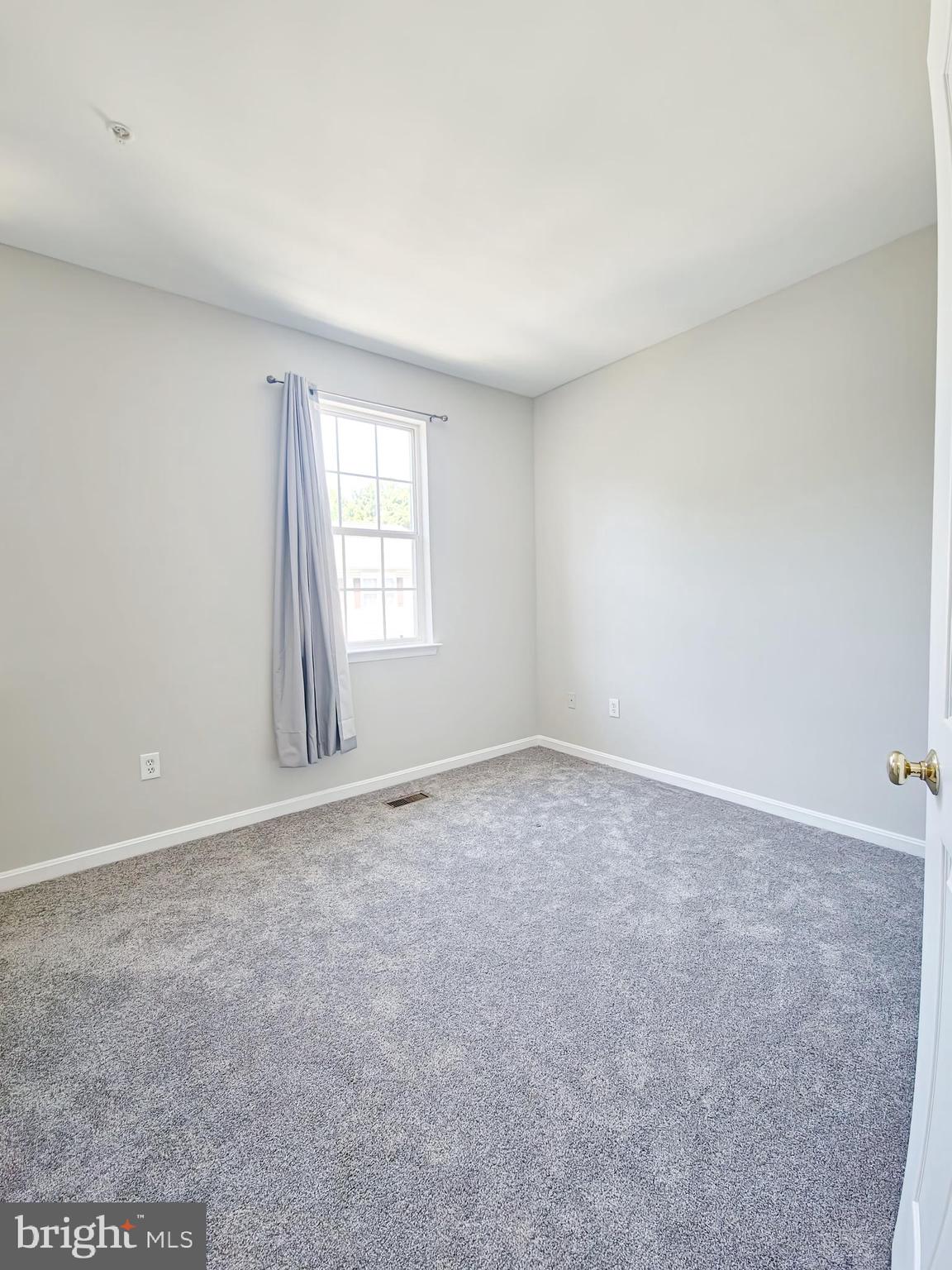 HIGHLAND GATE - Residential Lease