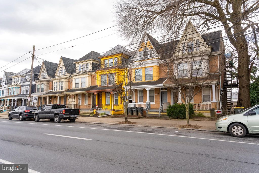 Photo of 618 E KING ST, LANCASTER, PA 17602 (MLS # PALA2029968)