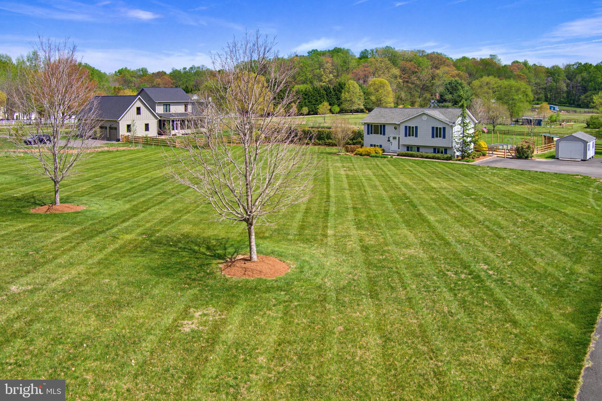 DAVIDSONVILLE - Residential