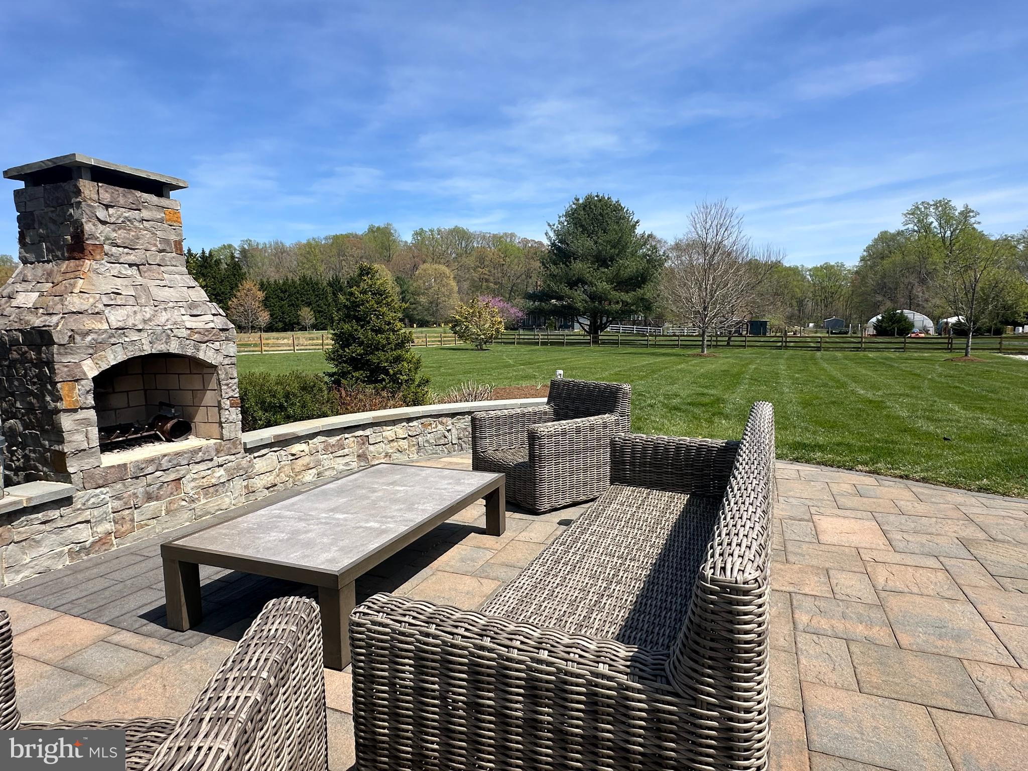 DAVIDSONVILLE - Residential