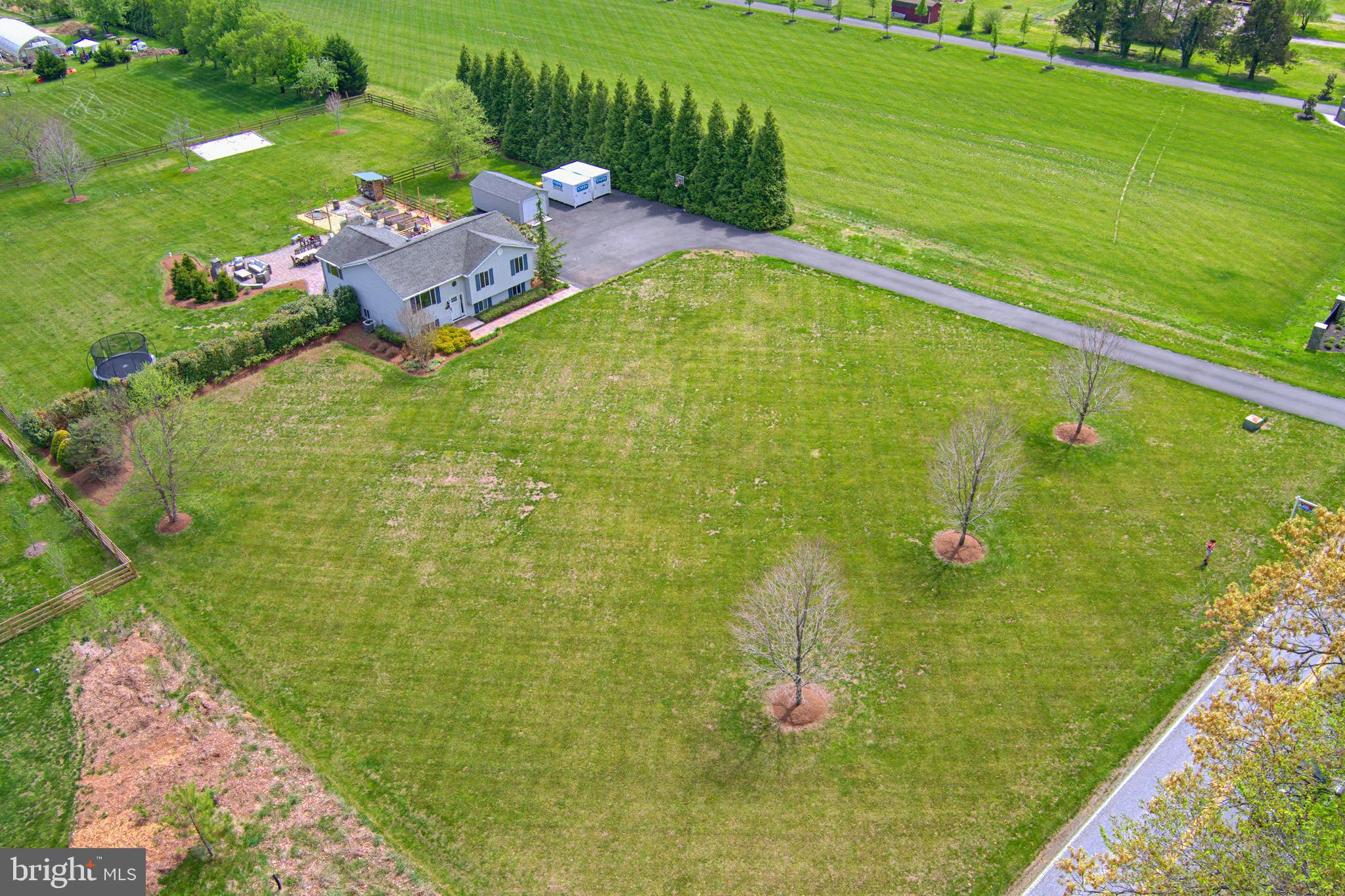 DAVIDSONVILLE - Residential