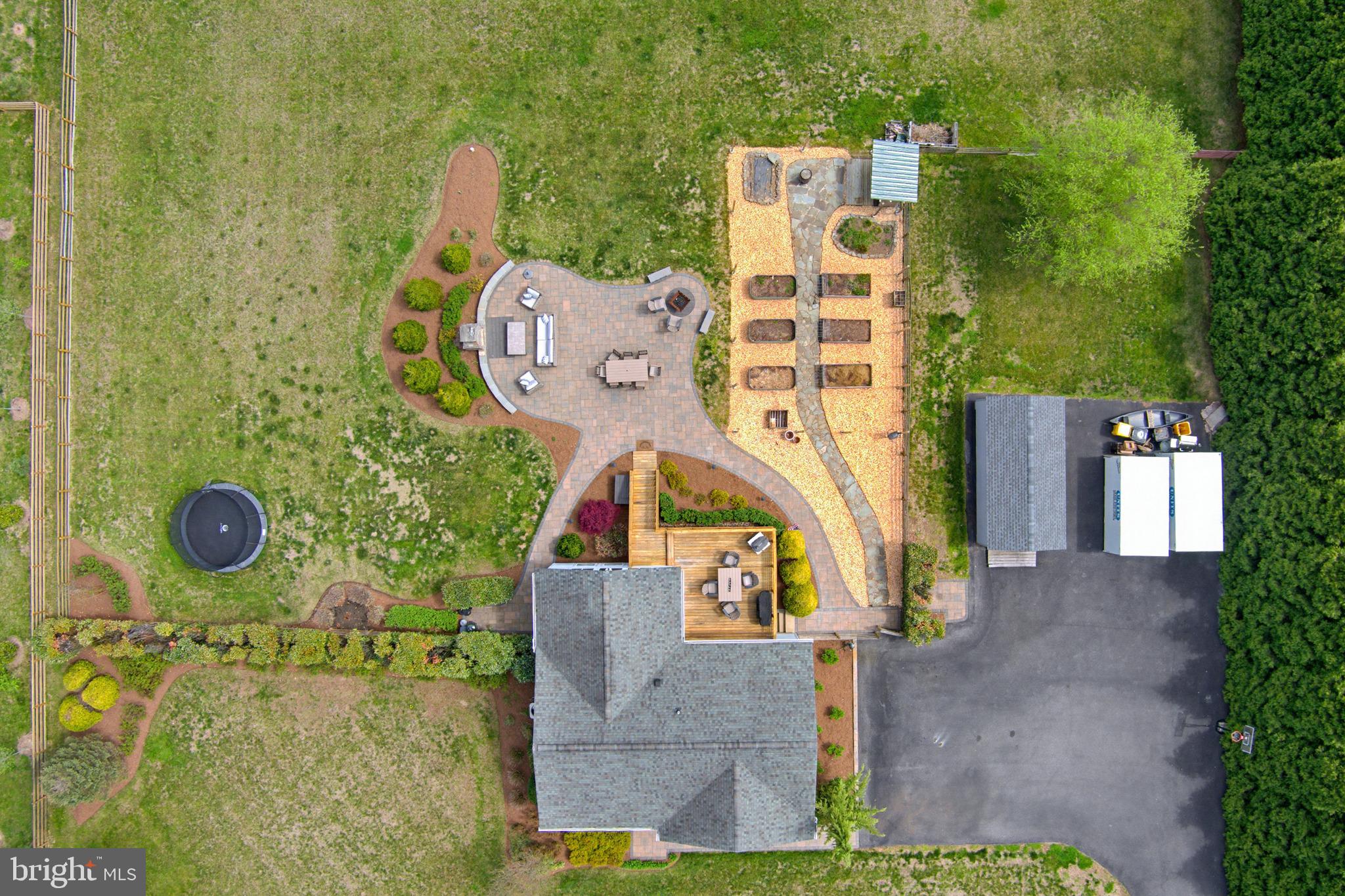 DAVIDSONVILLE - Residential