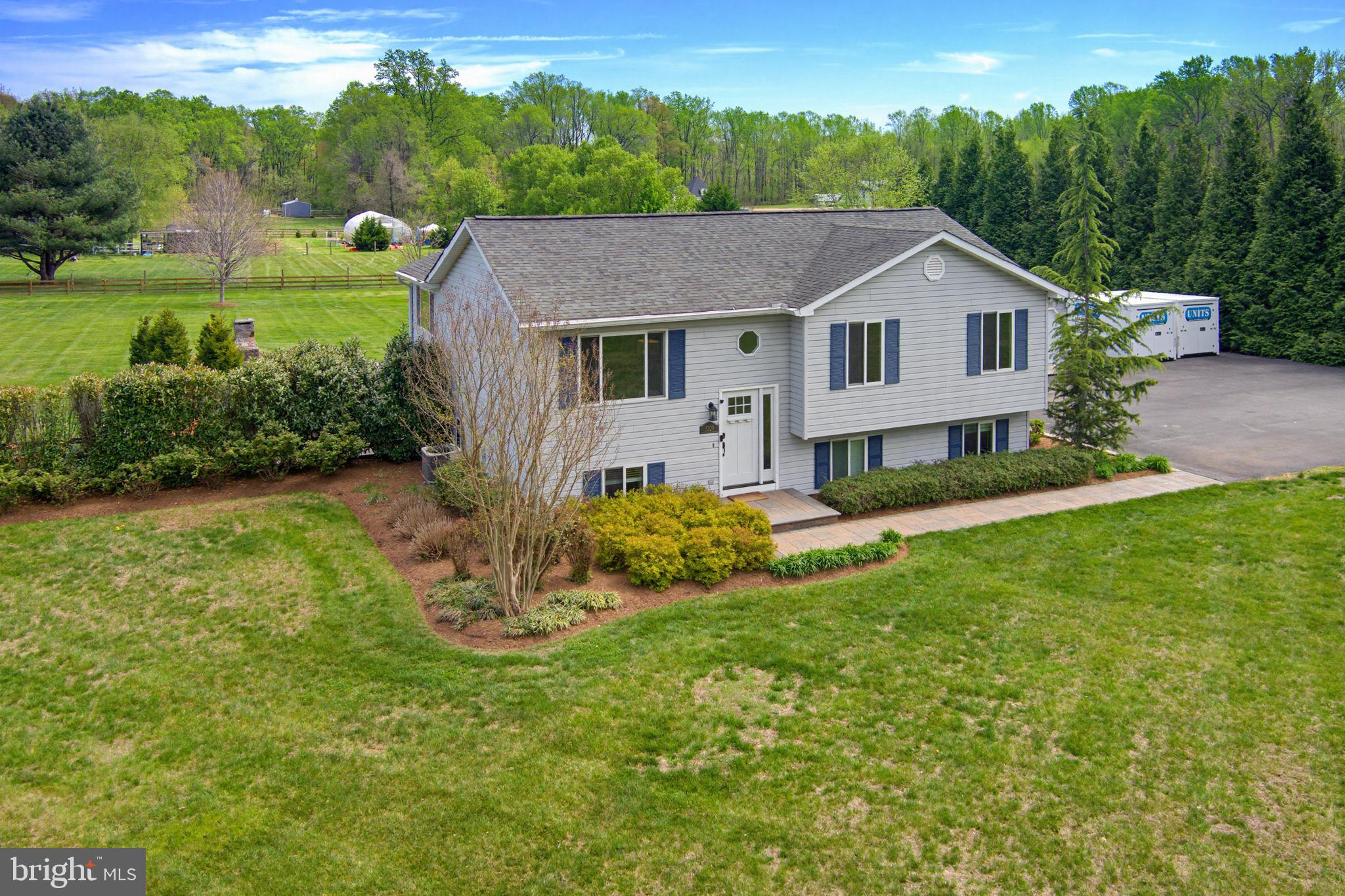 DAVIDSONVILLE - Residential