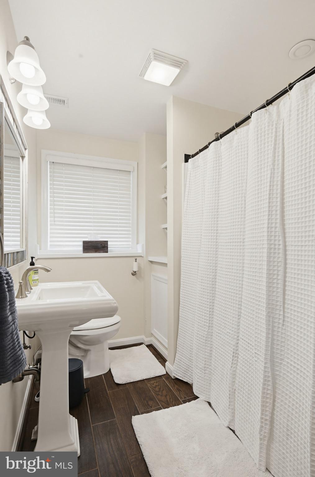 DAVIDSONVILLE - Residential