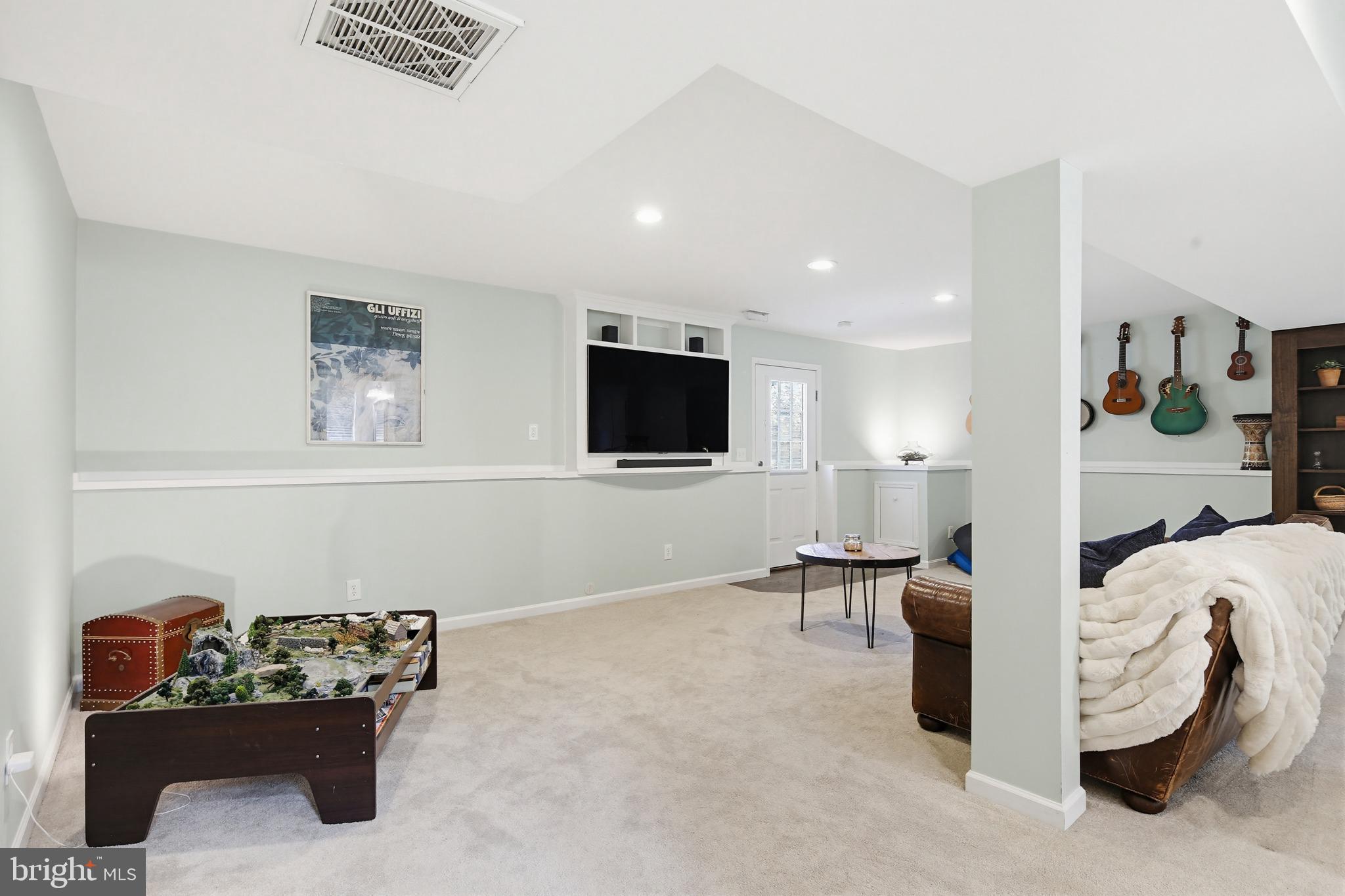 DAVIDSONVILLE - Residential