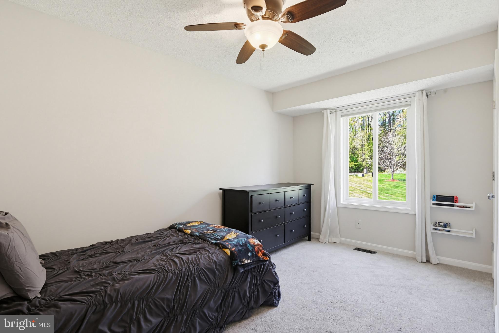 DAVIDSONVILLE - Residential