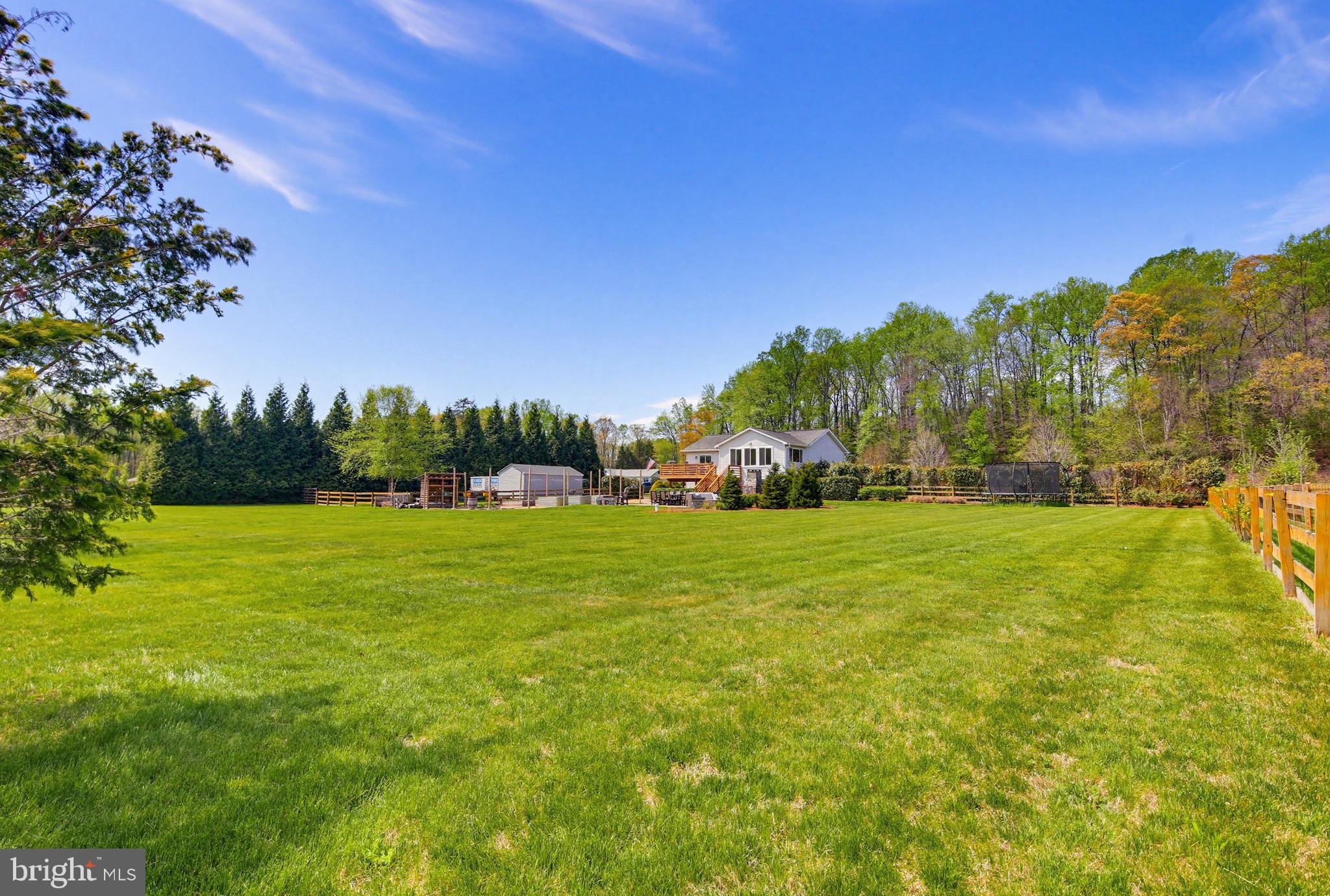 DAVIDSONVILLE - Residential