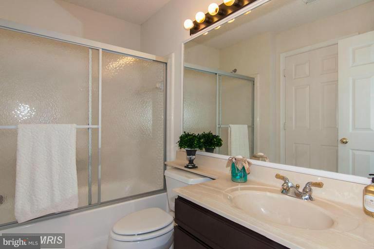 HEIGHTS AT PENDERBROOK - Residential Lease