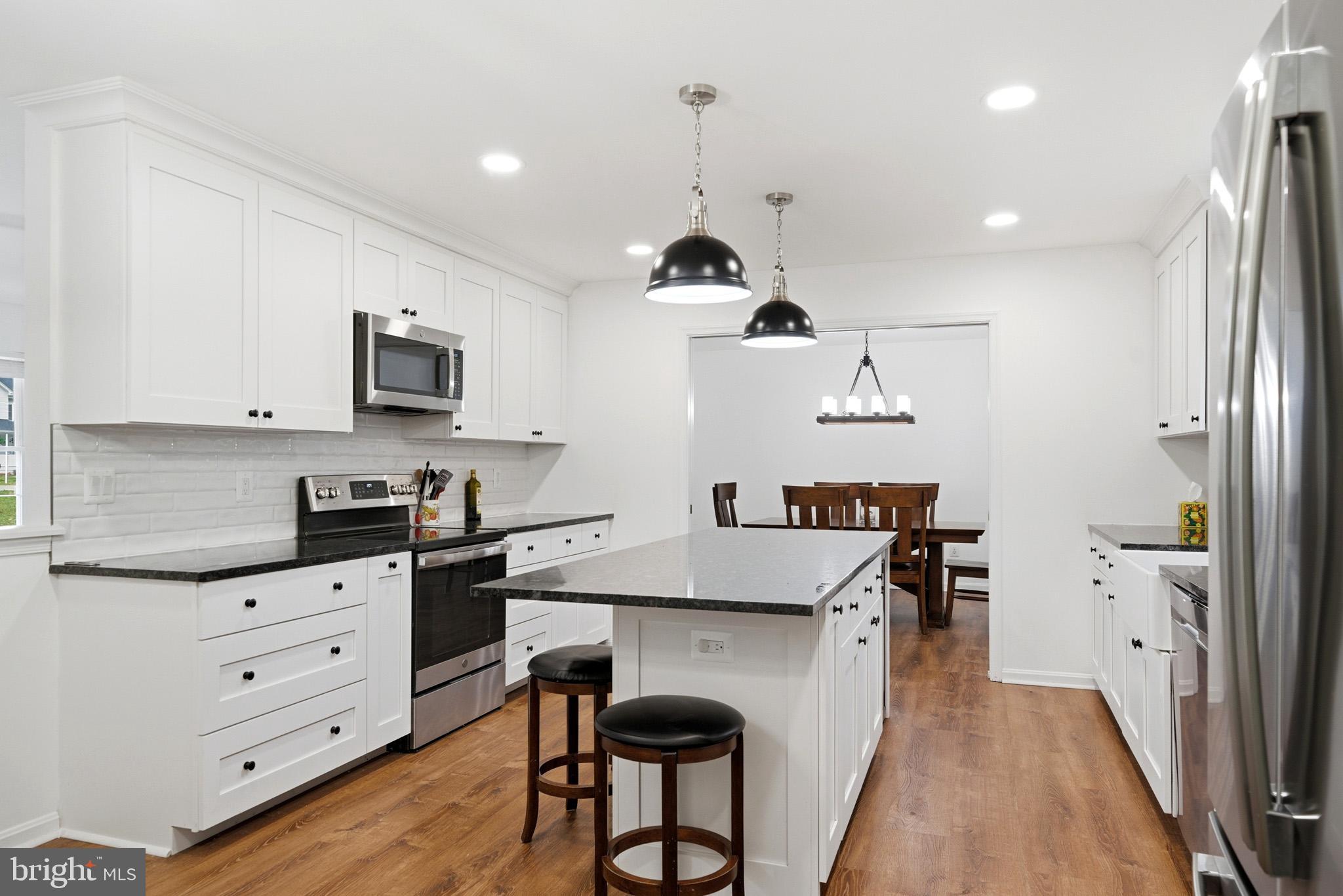 HUNTING CREEK ESTATES - Residential