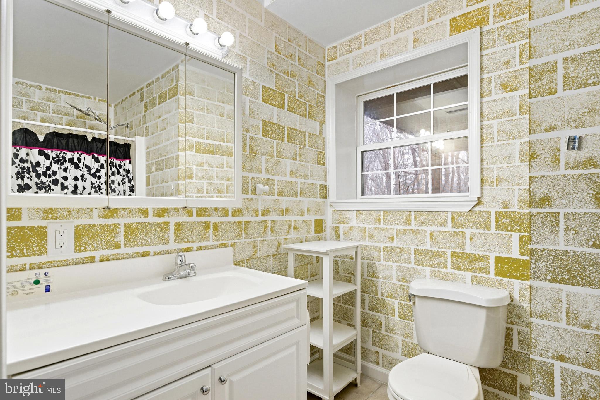 HUNTING CREEK ESTATES - Residential