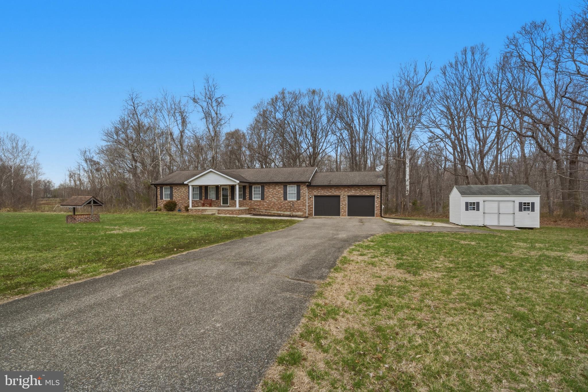 HUNTING CREEK ESTATES - Residential