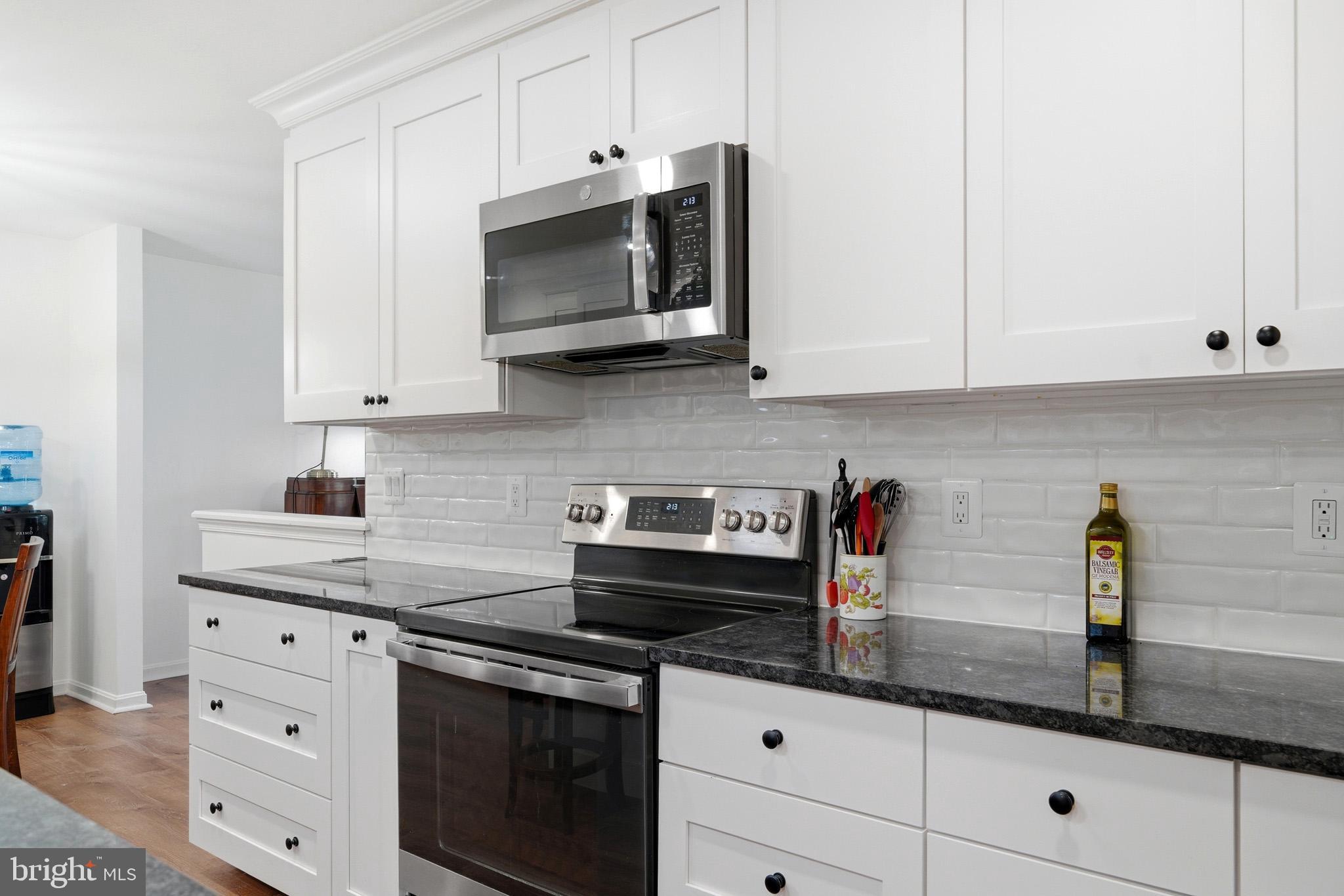 HUNTING CREEK ESTATES - Residential