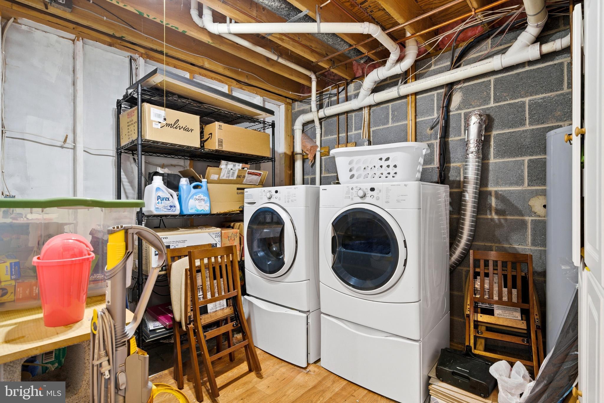 HUNTING CREEK ESTATES - Residential