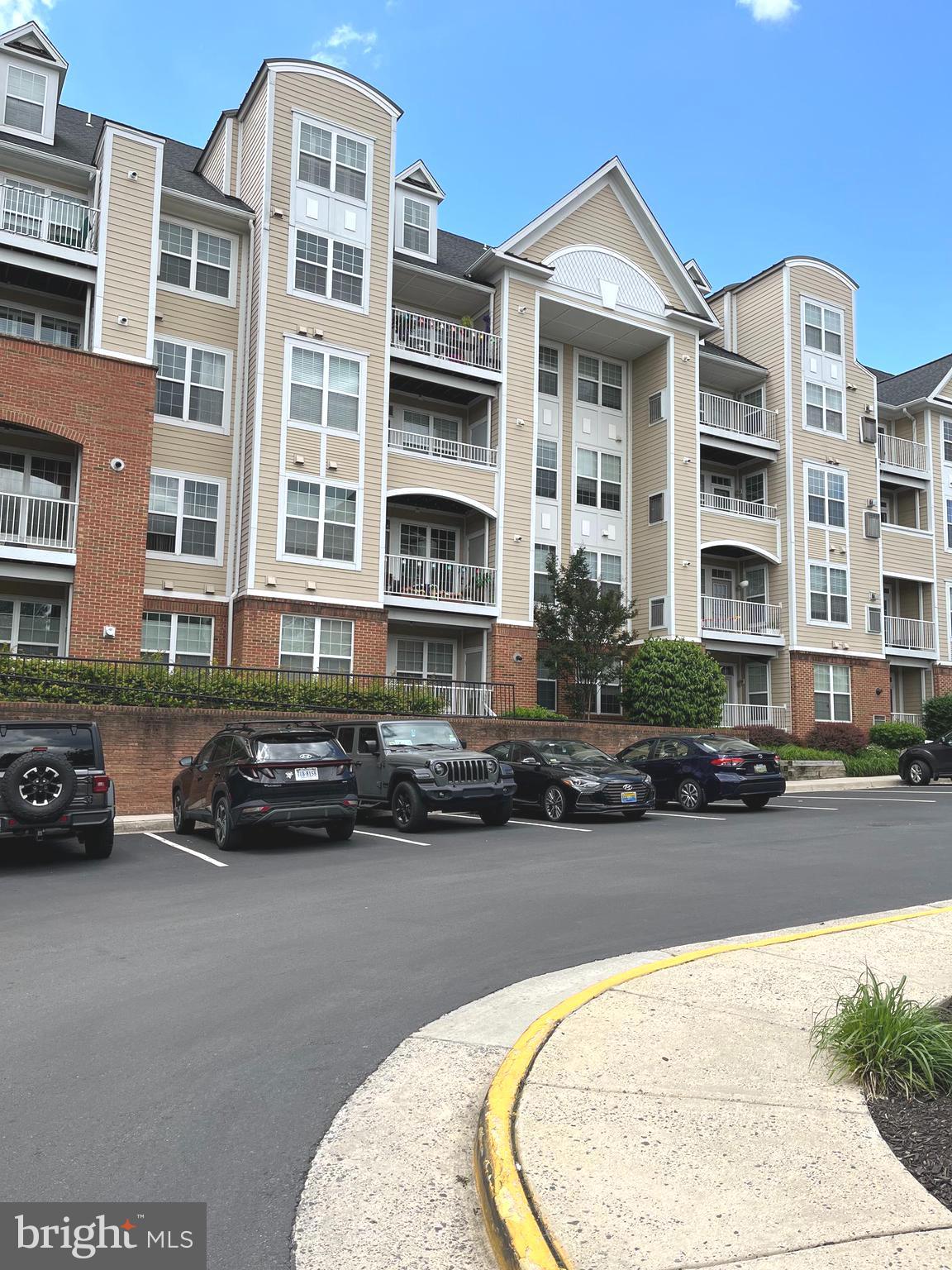 2720 BELLFOREST COURT 201
