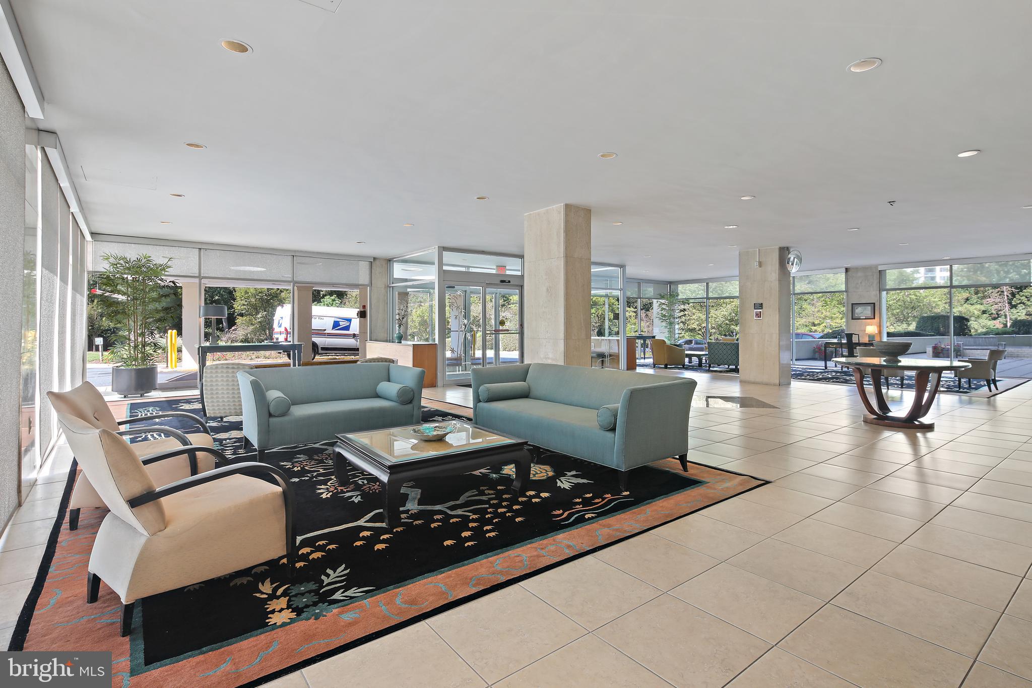 10401 GROSVENOR PLACE 1704