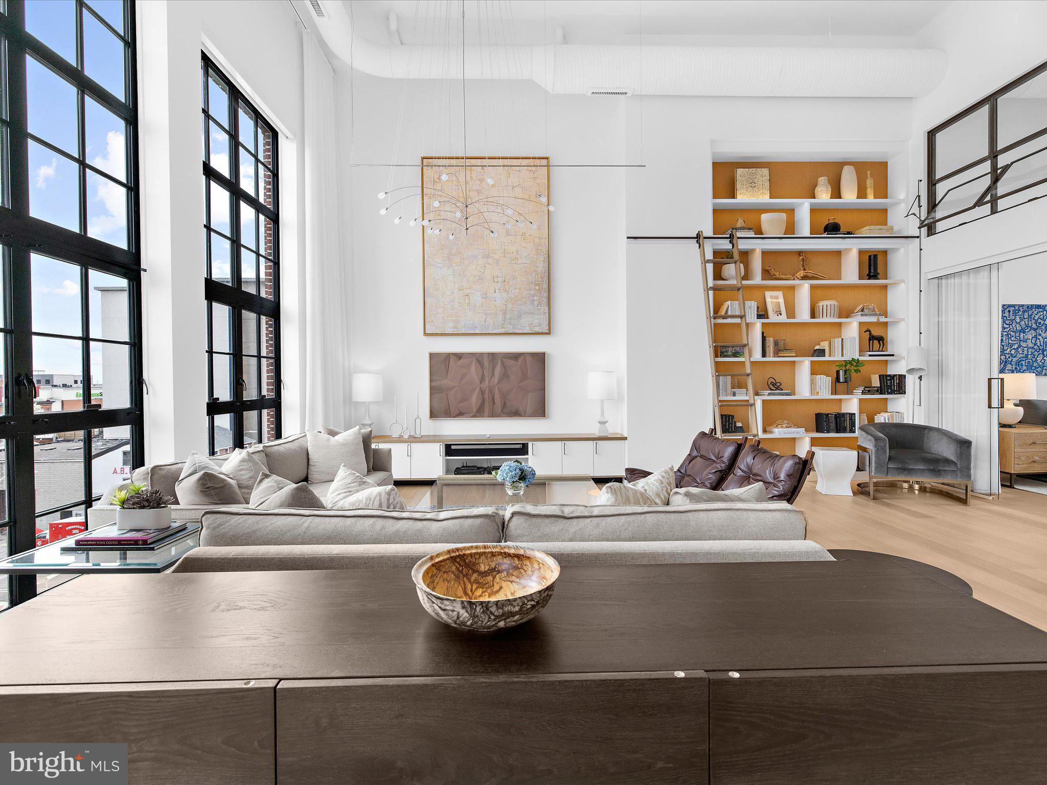 LITTLE ITALY - Residential