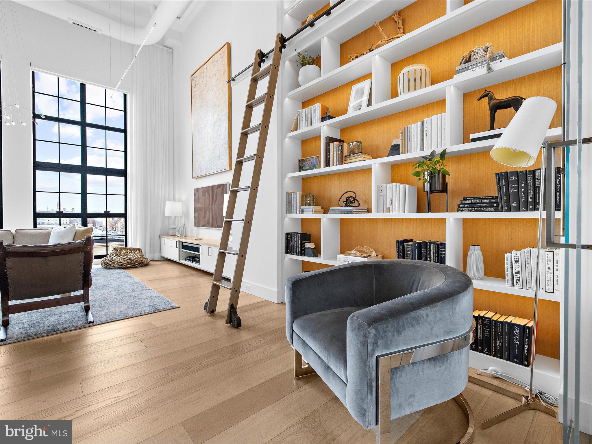 LITTLE ITALY - Residential