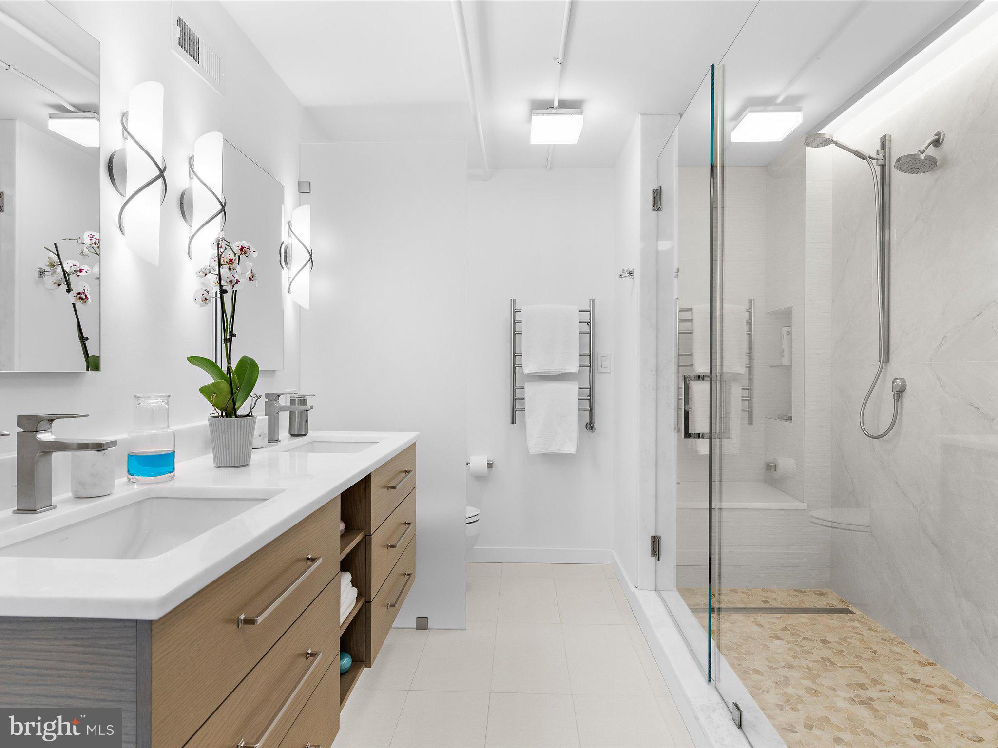 LITTLE ITALY - Residential