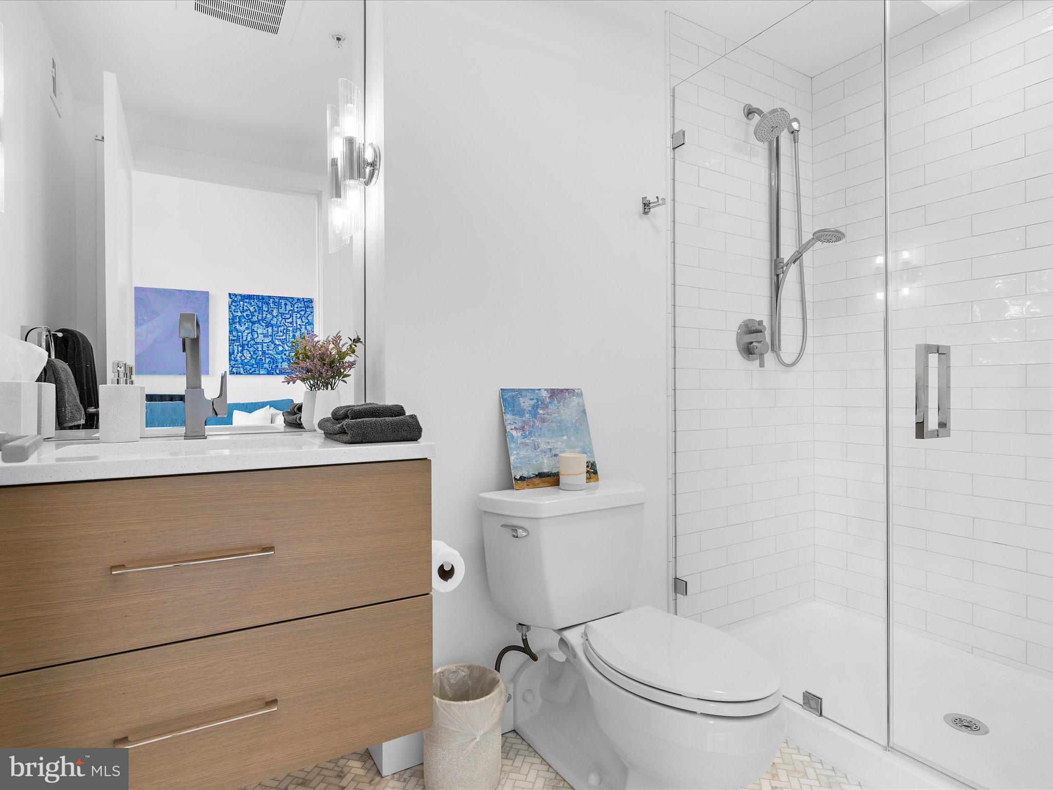 LITTLE ITALY - Residential