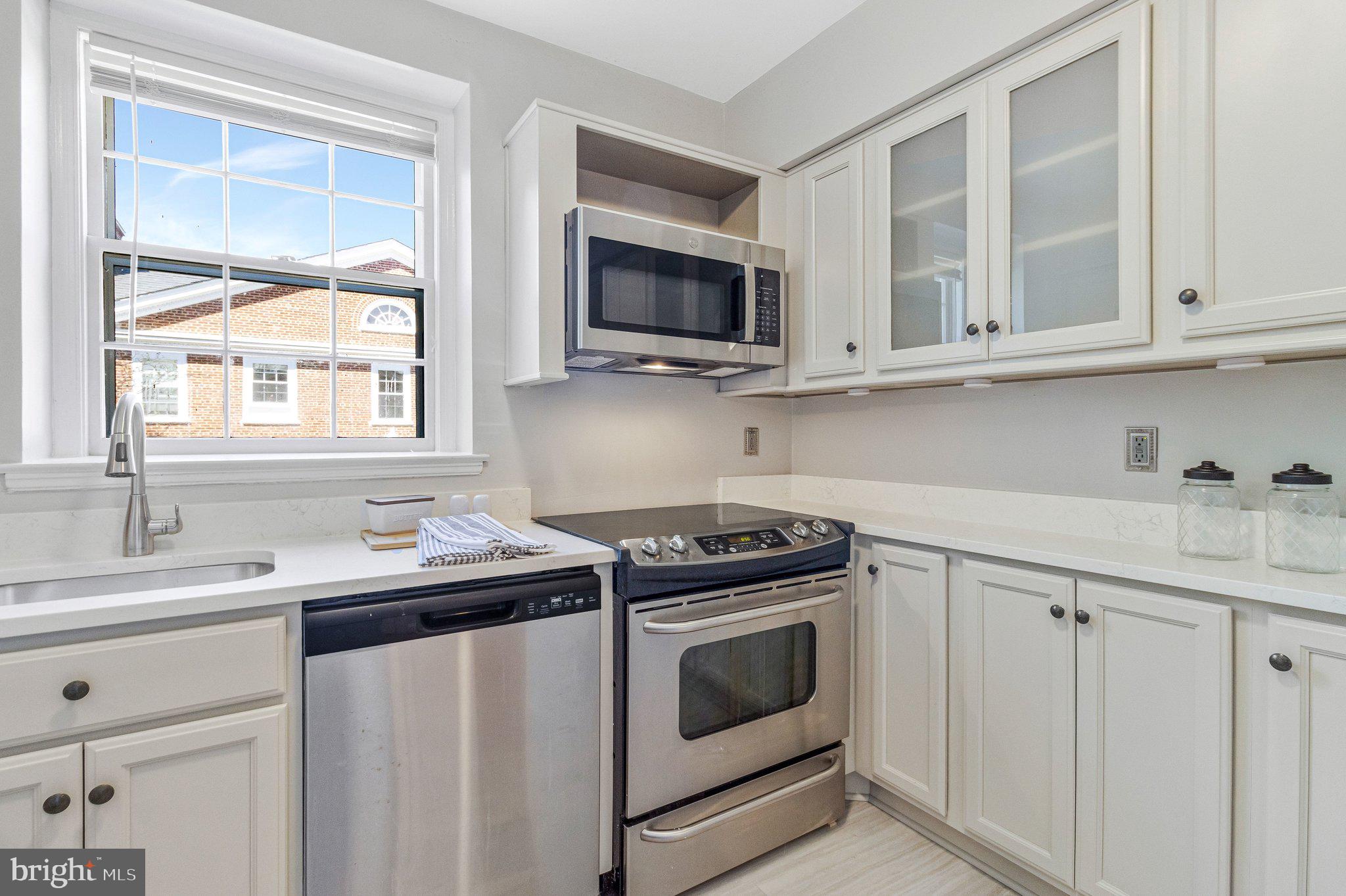 CLEVELAND PARK - Residential