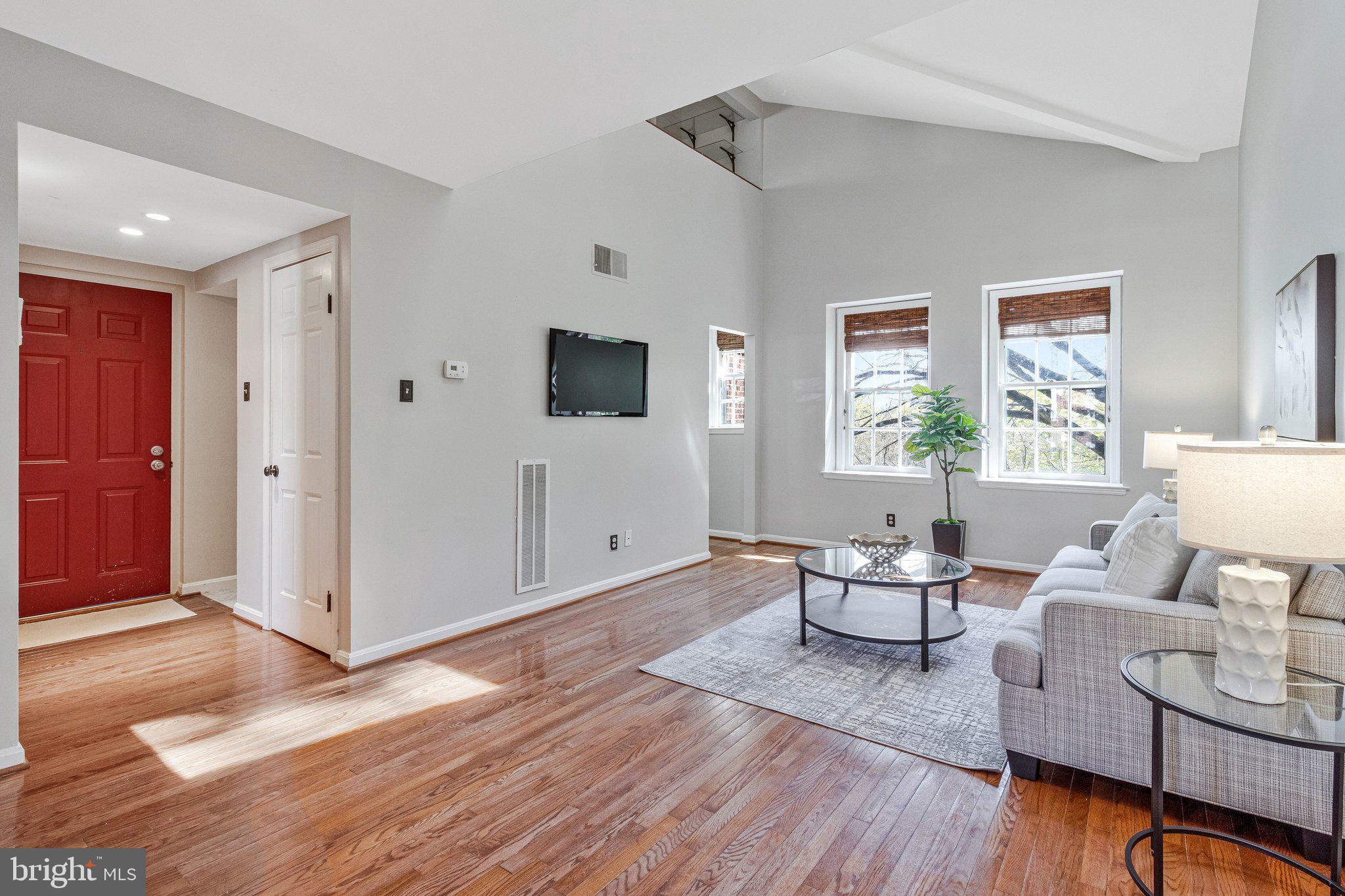 CLEVELAND PARK - Residential