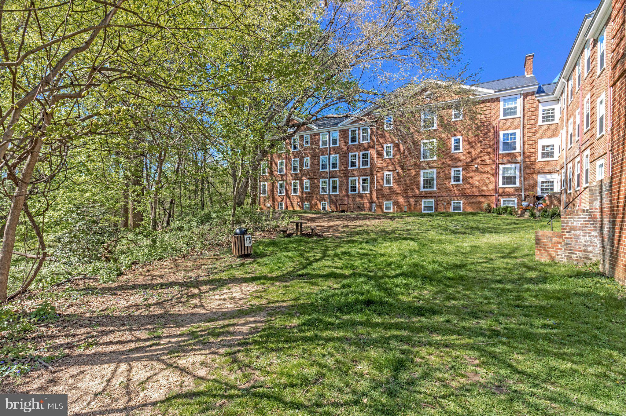 CLEVELAND PARK - Residential