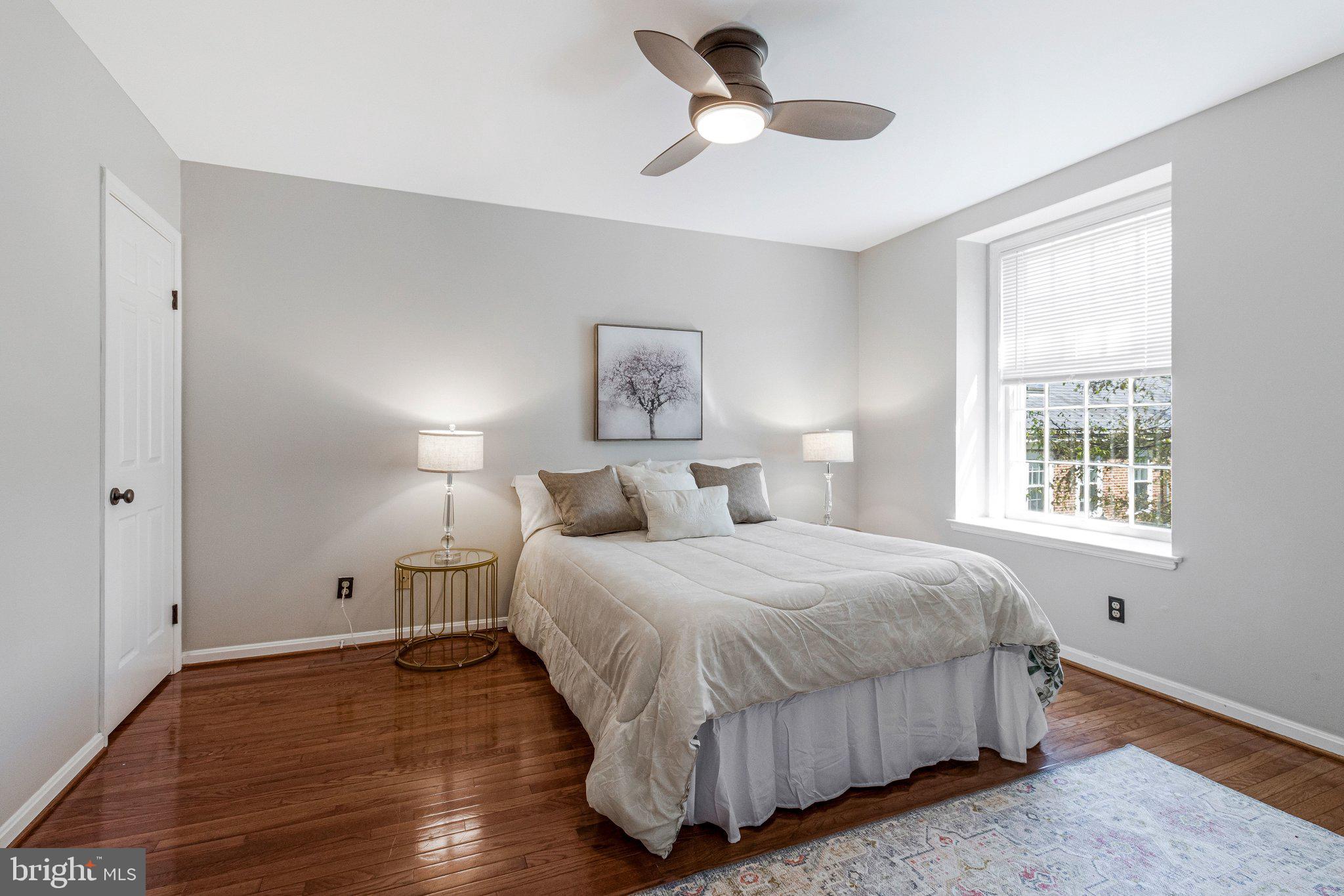 CLEVELAND PARK - Residential