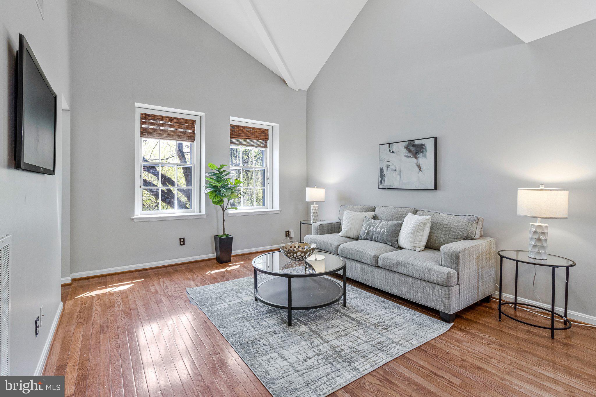 CLEVELAND PARK - Residential