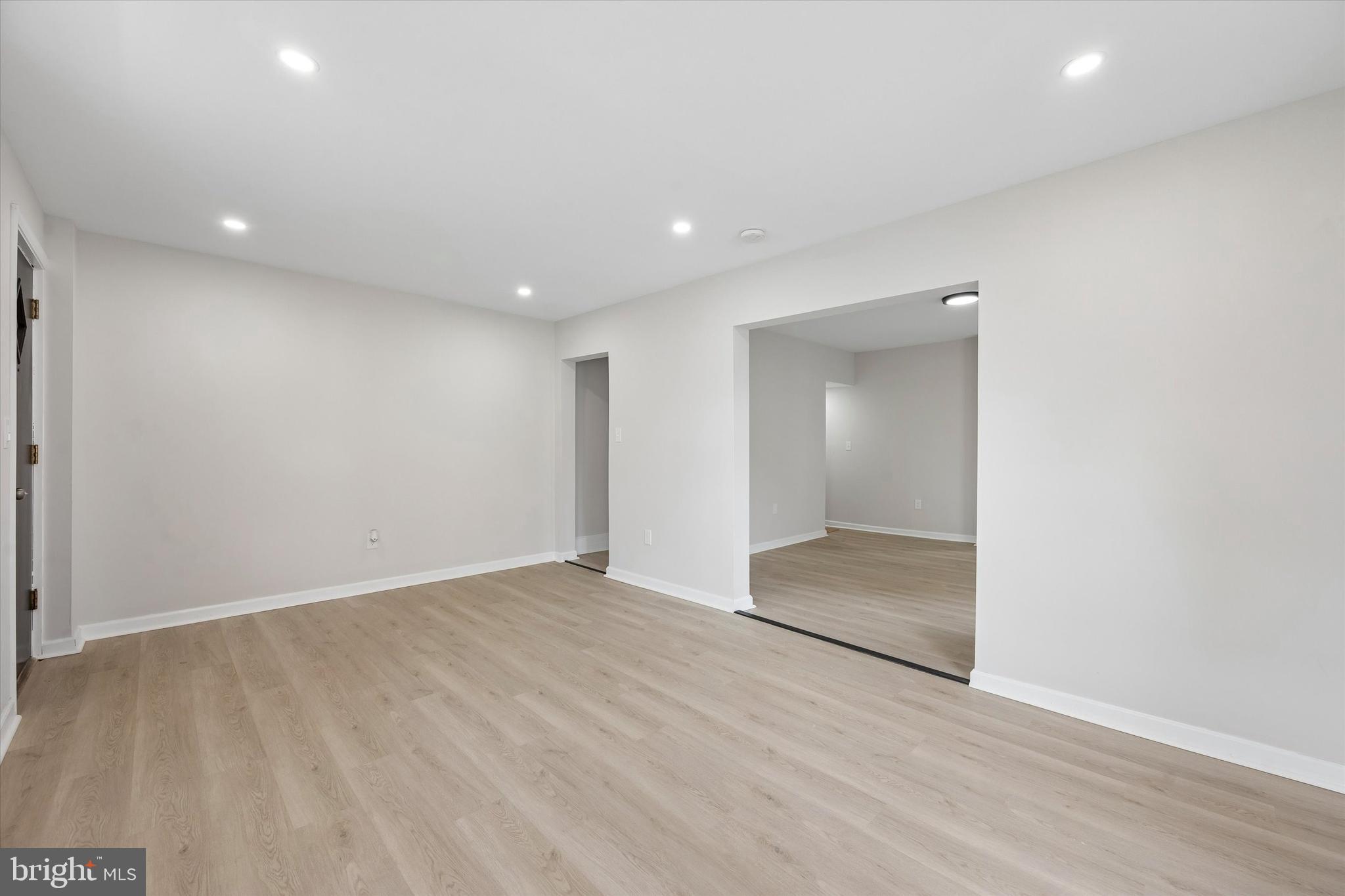 KNOLLWOOD - Residential