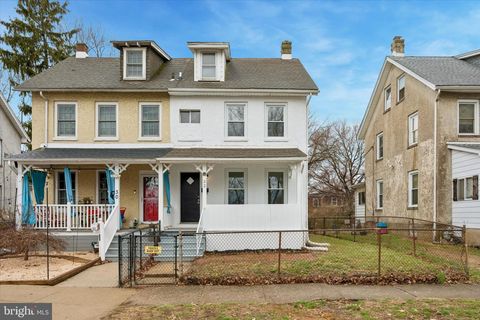 Townhouse For Sale - 32 Colby Avenue<br/> CLAYMONT, DE 19703