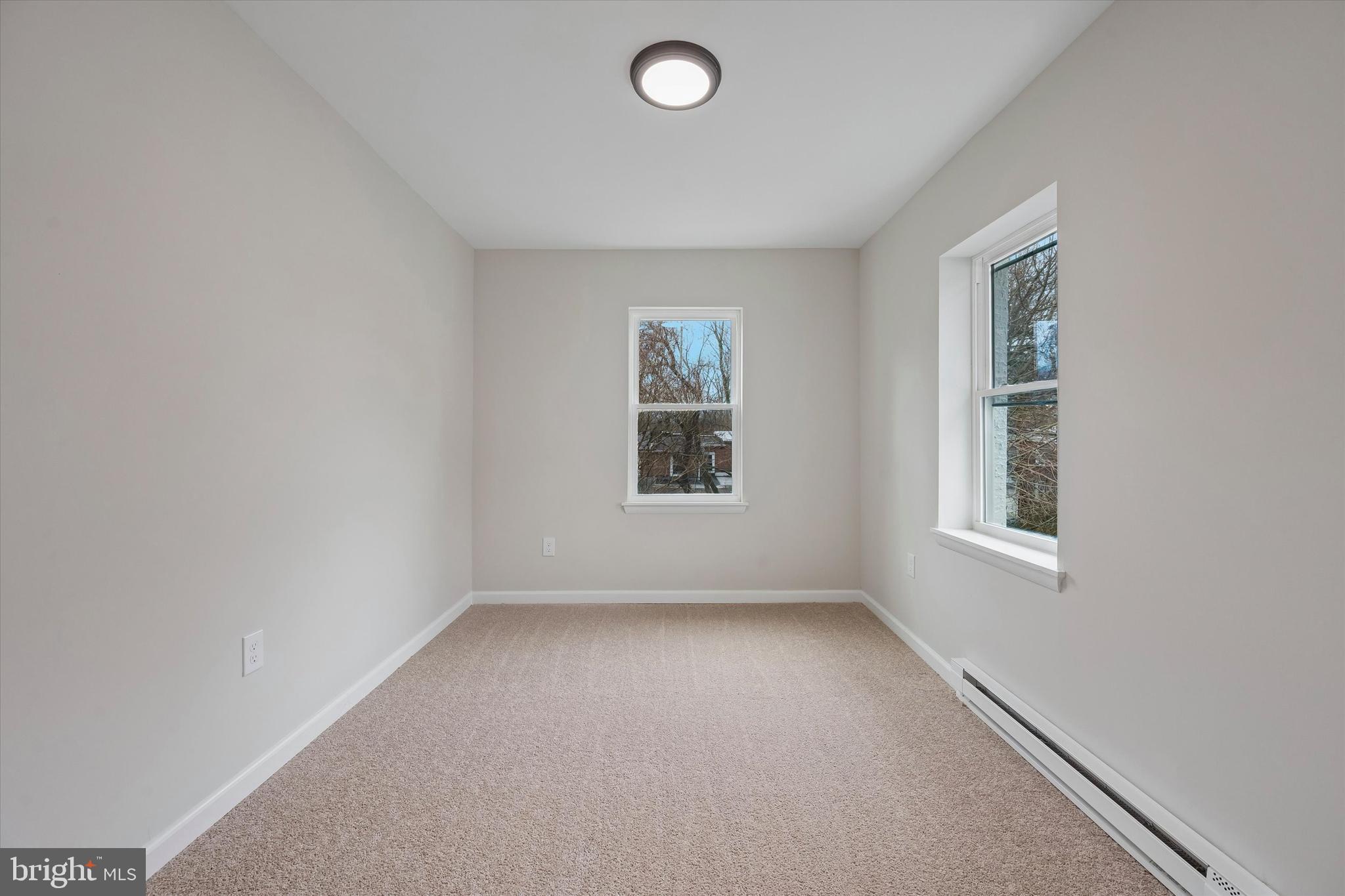 KNOLLWOOD - Residential