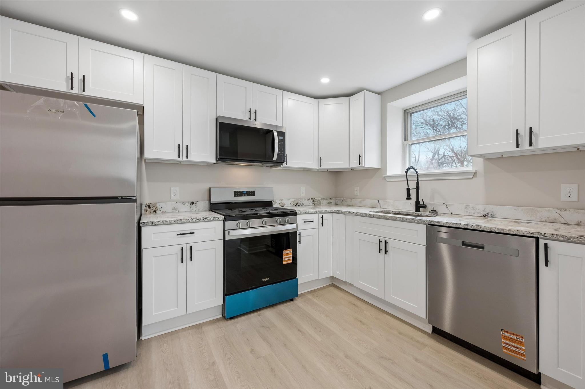 KNOLLWOOD - Residential