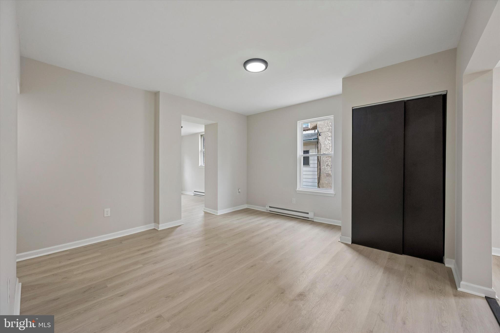 KNOLLWOOD - Residential