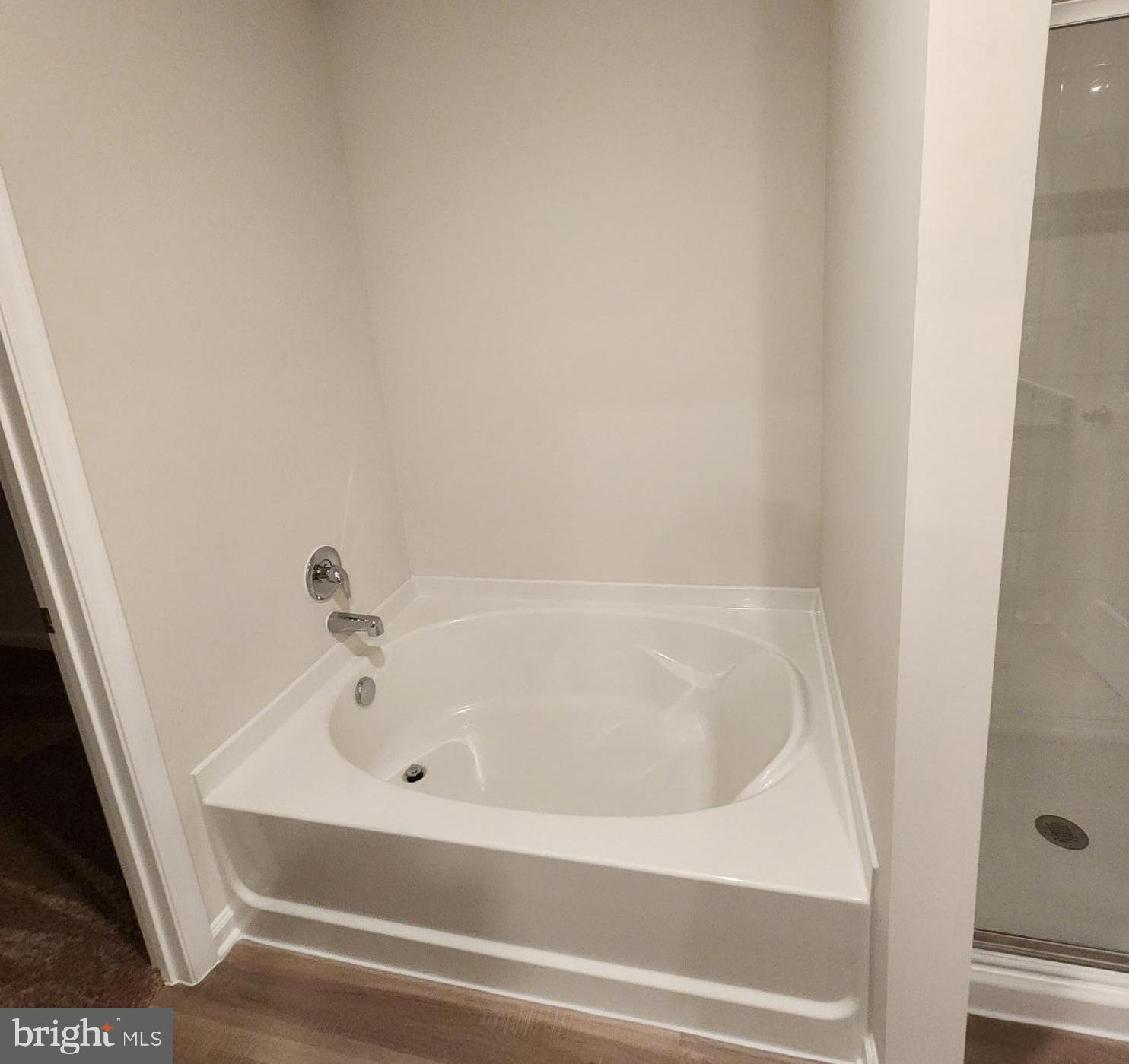 HOMEPLACE AT RIVERSIDE - Residential Lease