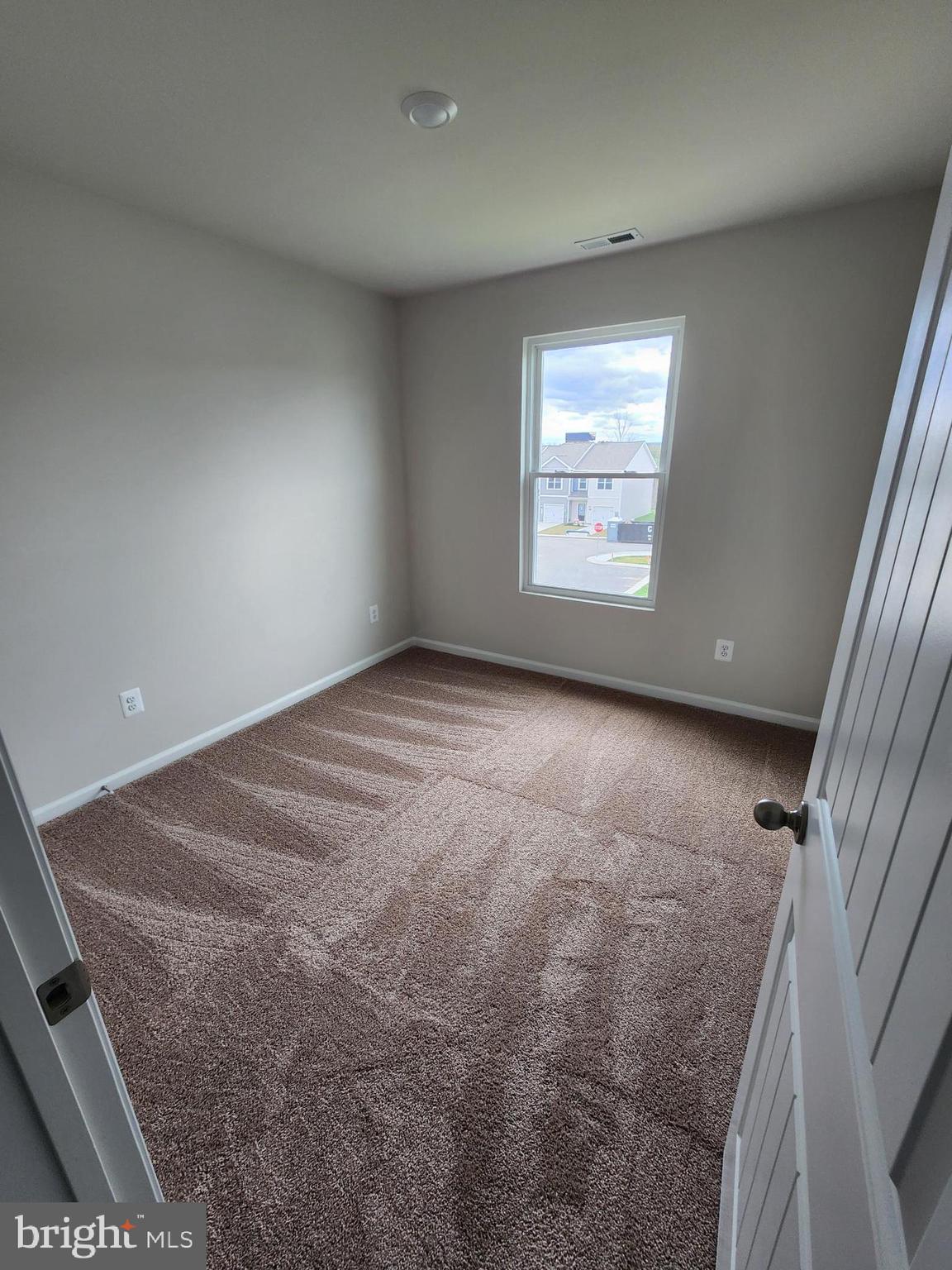 HOMEPLACE AT RIVERSIDE - Residential Lease