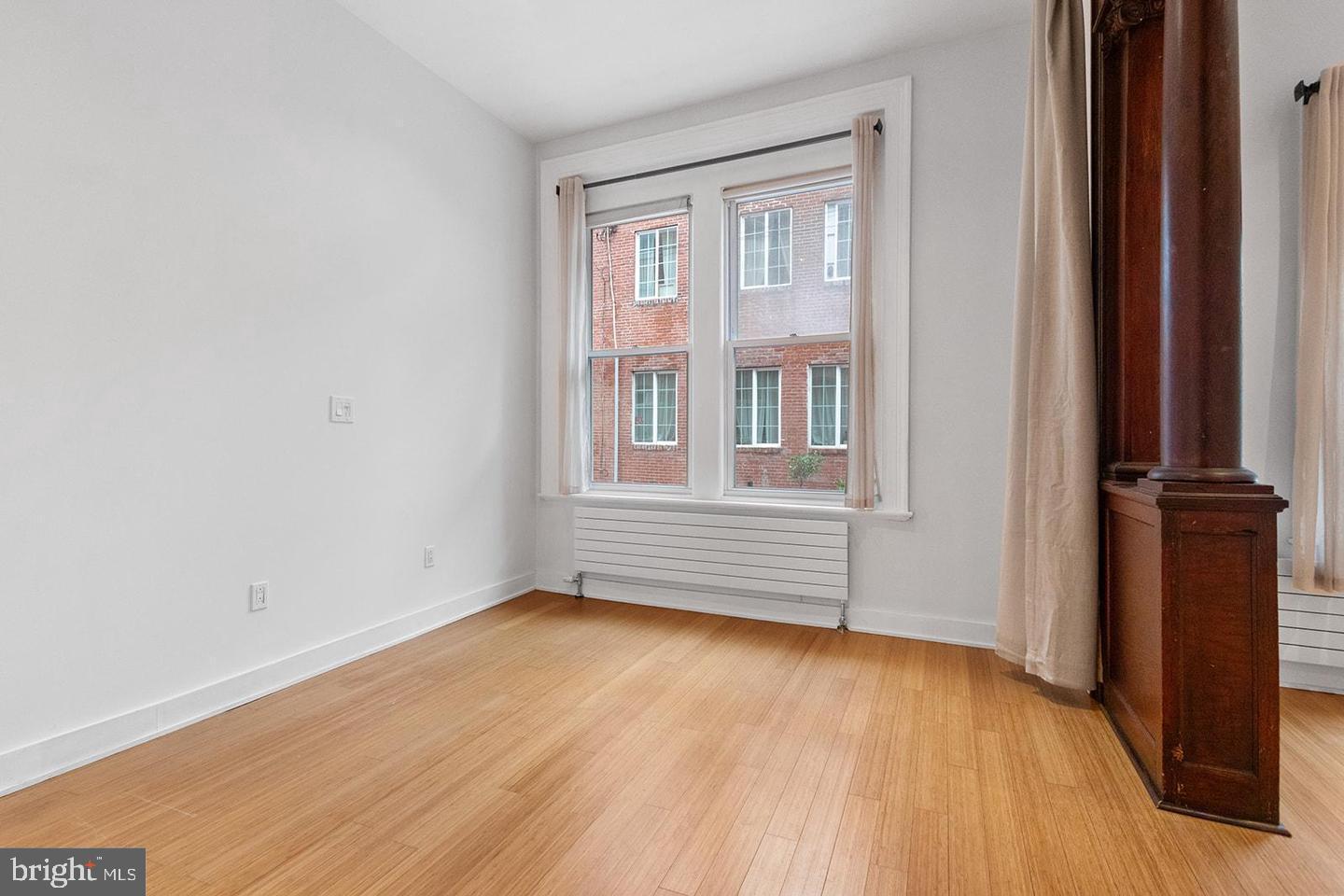 QUEEN VILLAGE - Residential Lease