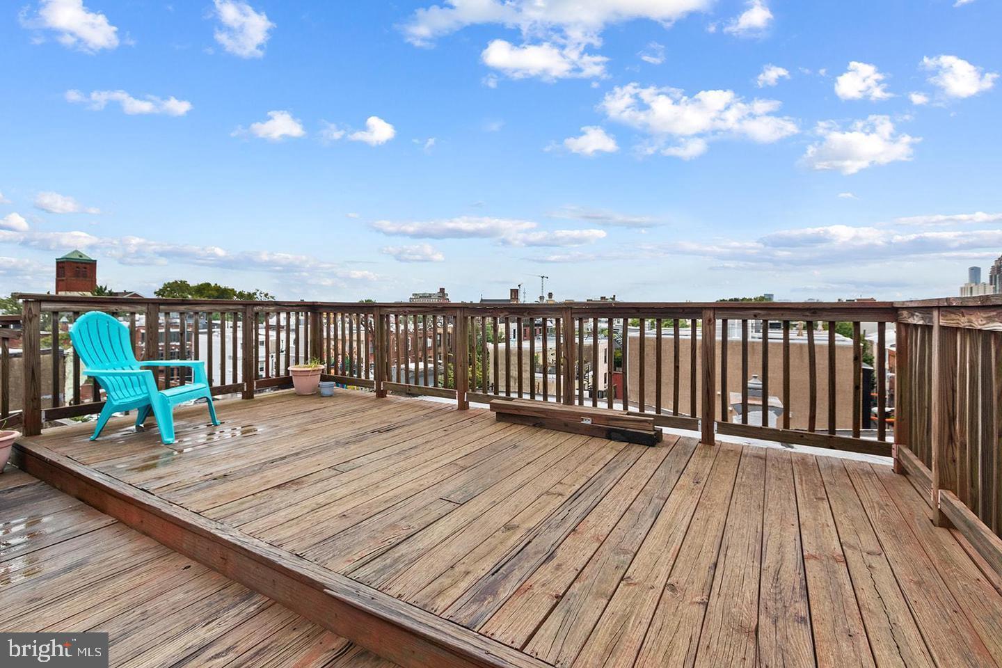 QUEEN VILLAGE - Residential Lease