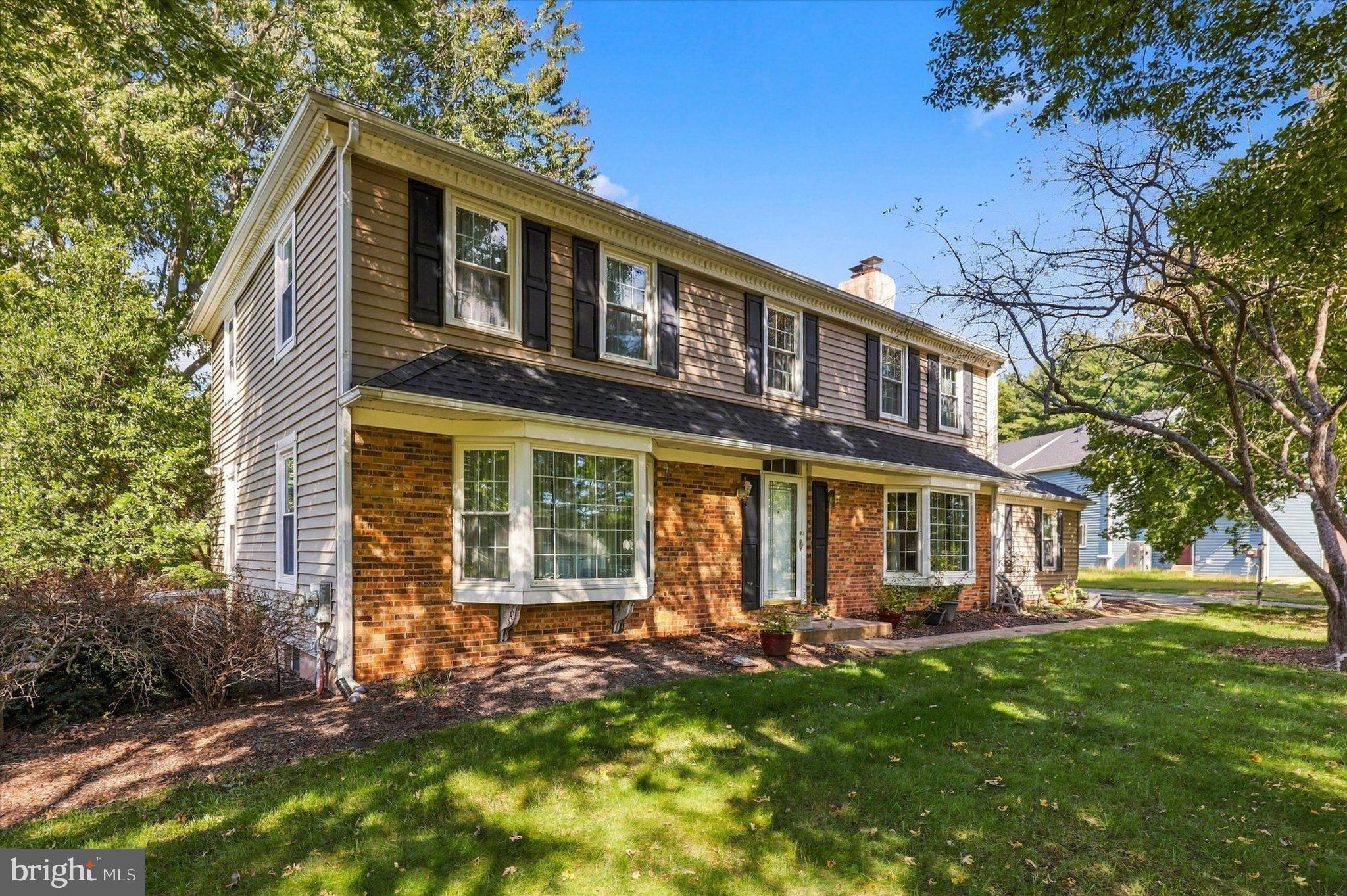 1236 LEXINGTON DRIVE