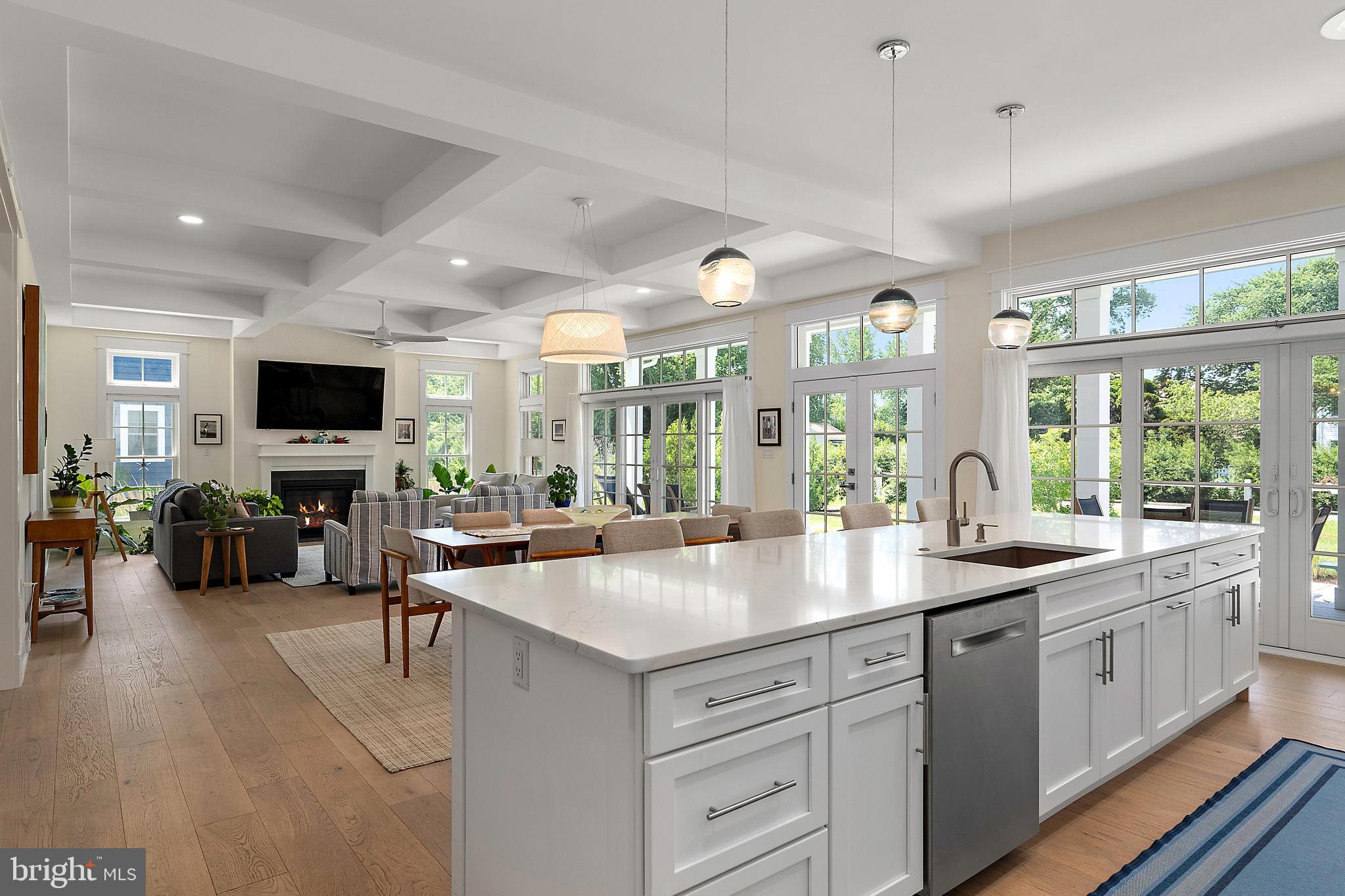 SHOWFIELD - Residential