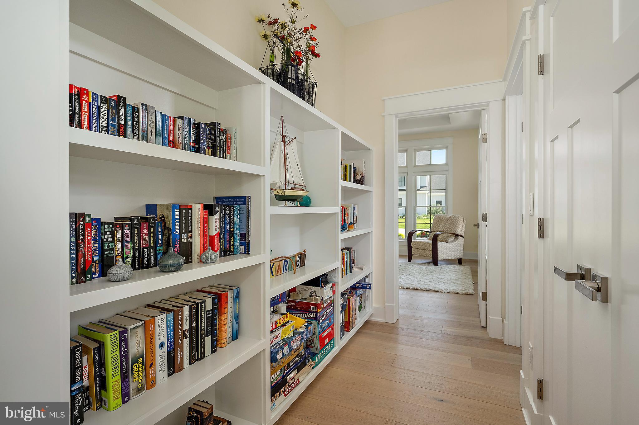 SHOWFIELD - Residential