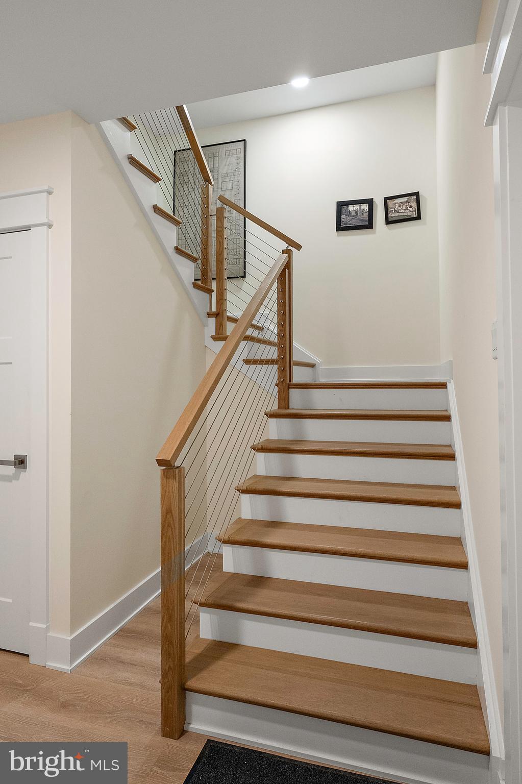 SHOWFIELD - Residential