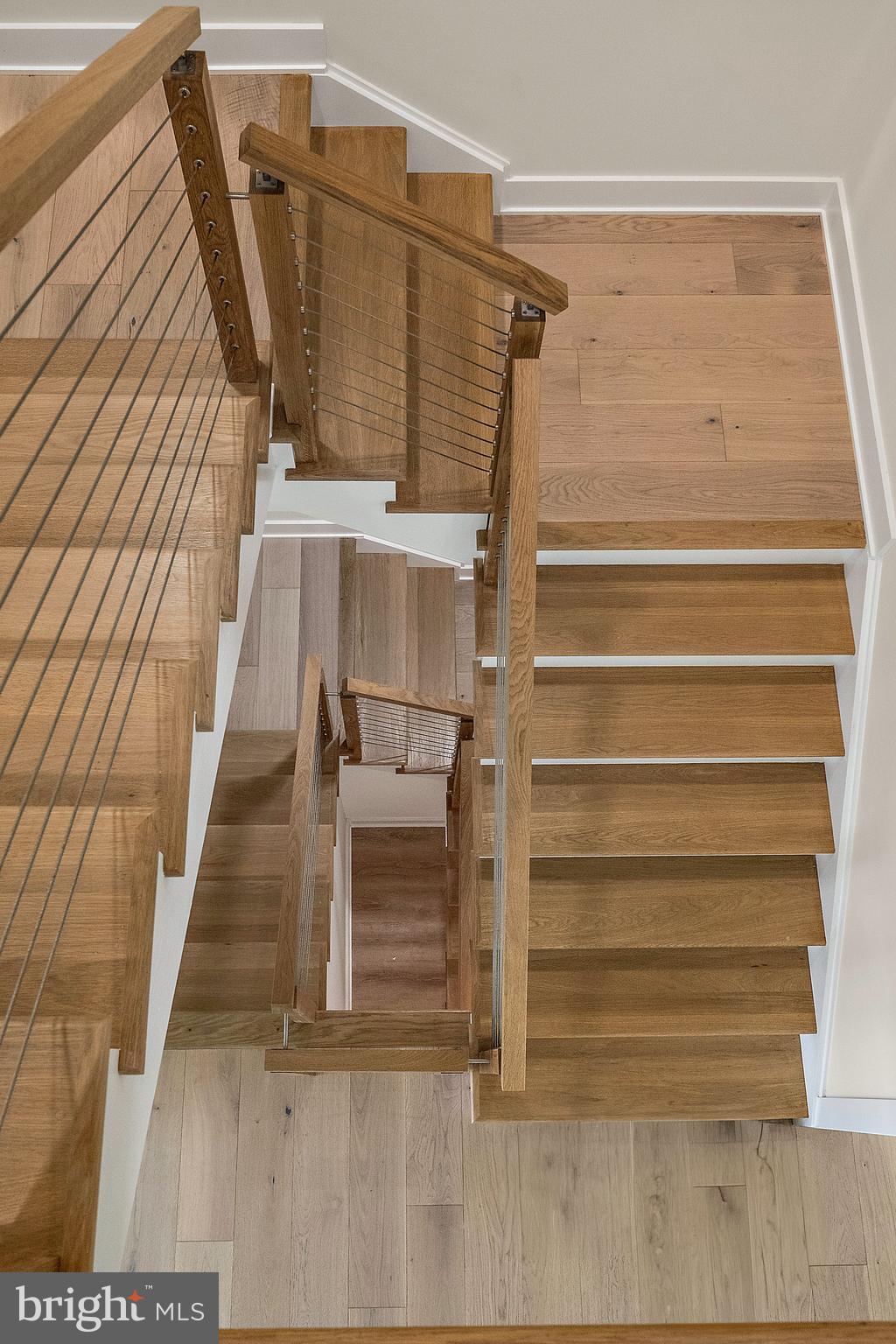 SHOWFIELD - Residential