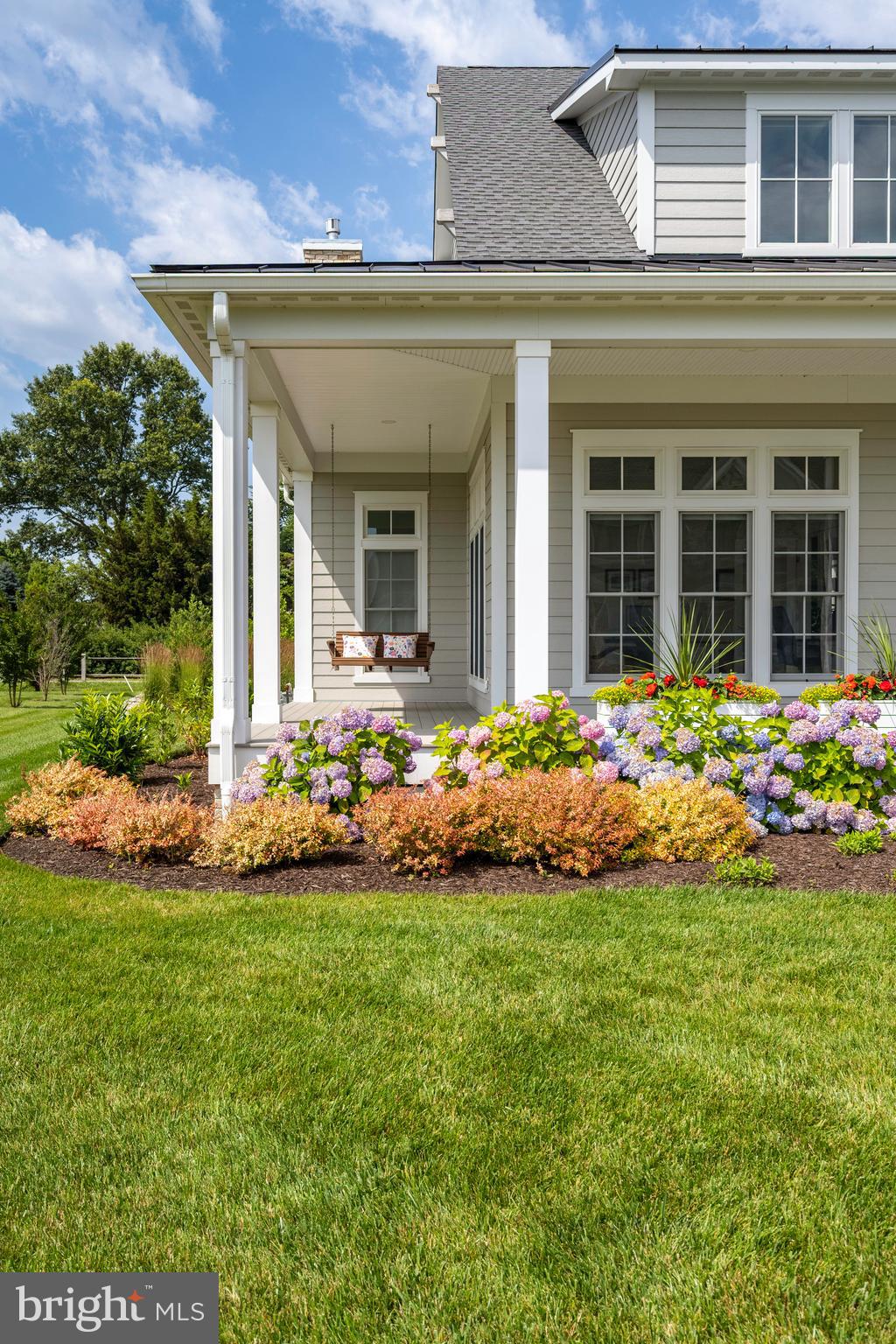 SHOWFIELD - Residential