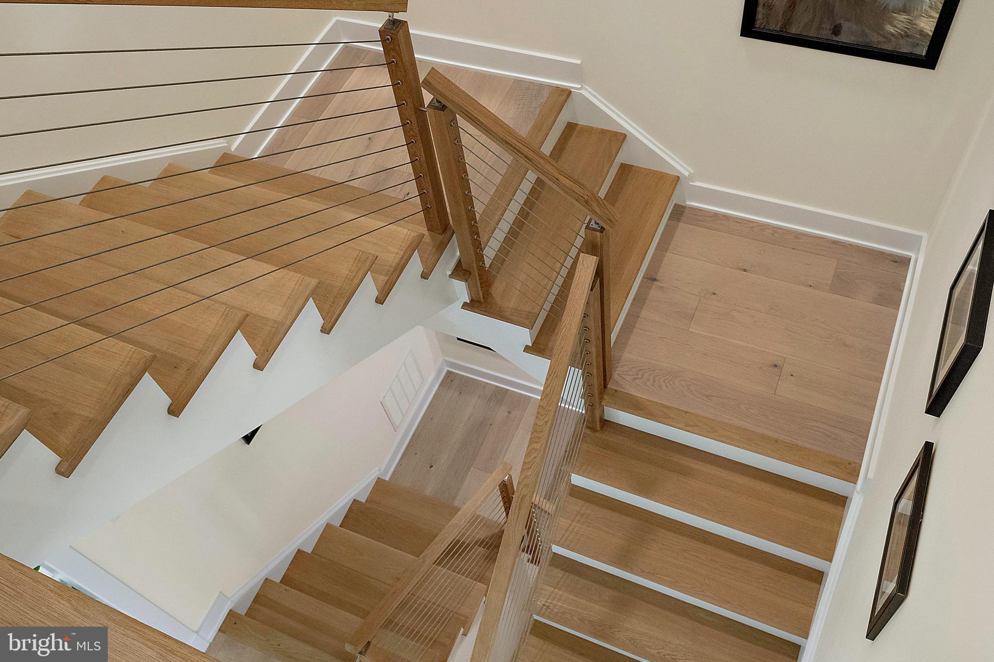 SHOWFIELD - Residential