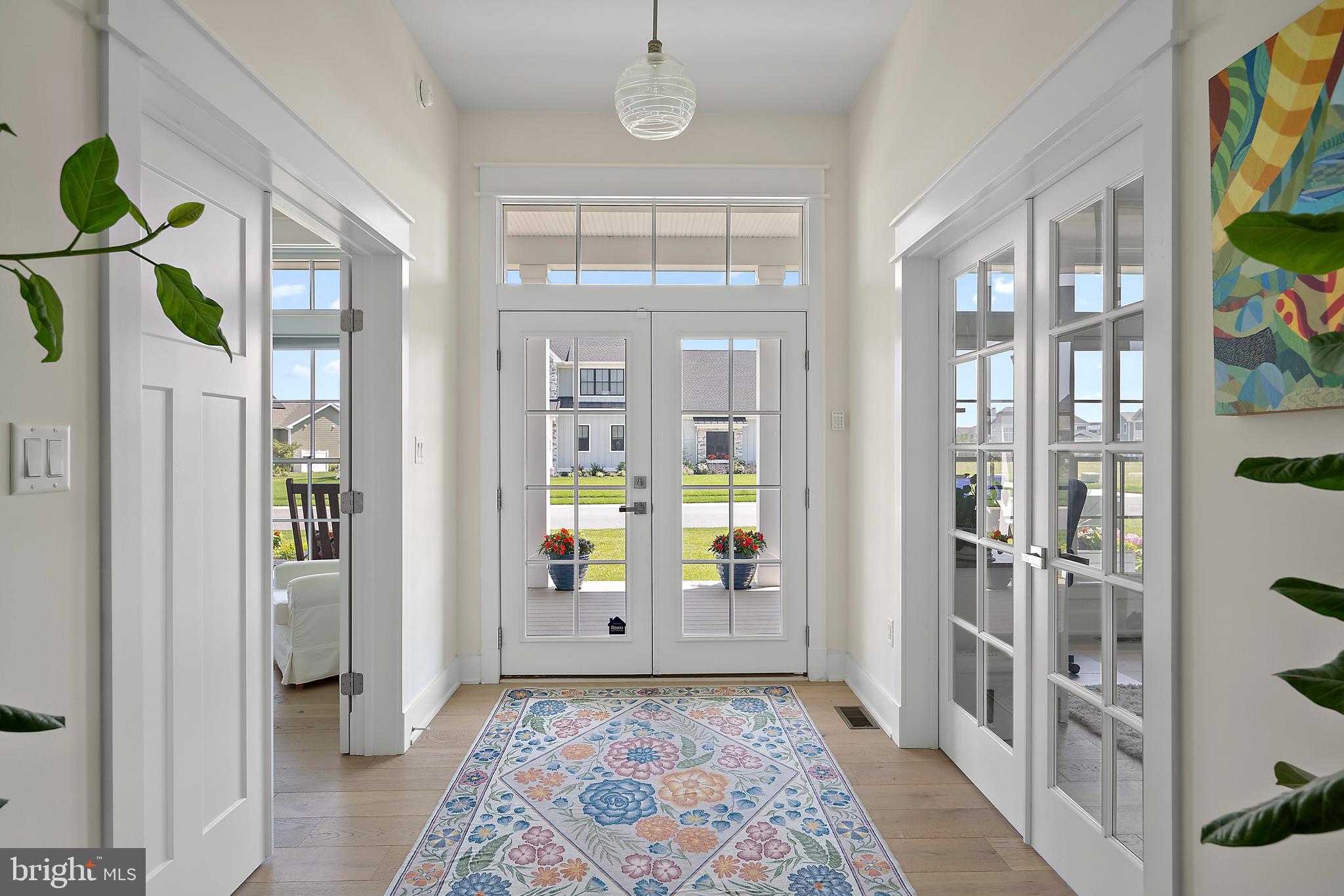 SHOWFIELD - Residential