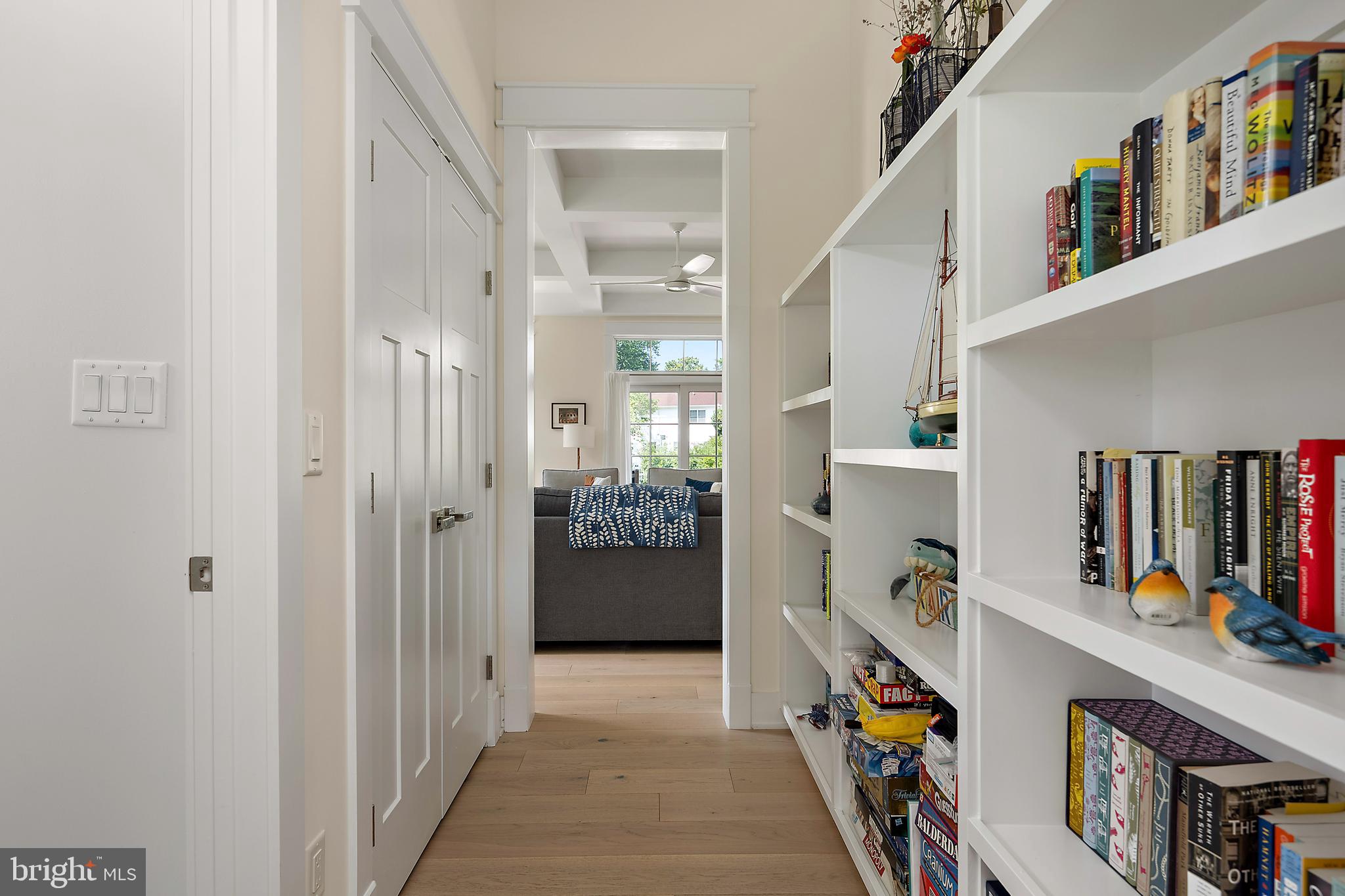 SHOWFIELD - Residential