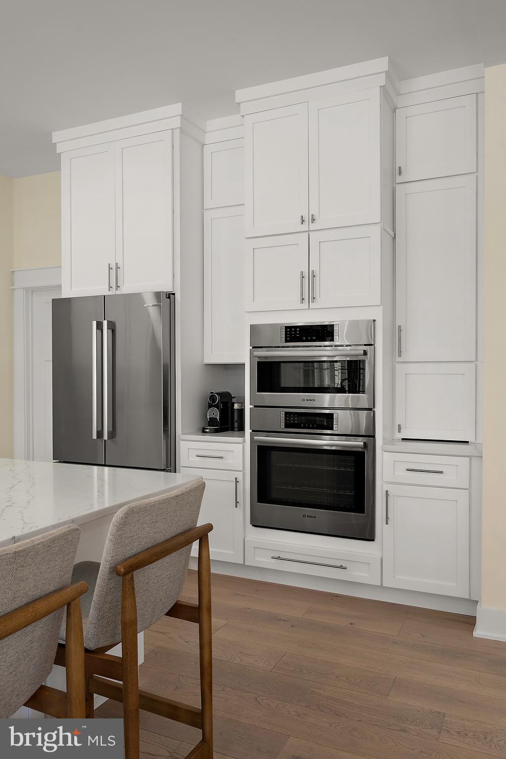 SHOWFIELD - Residential