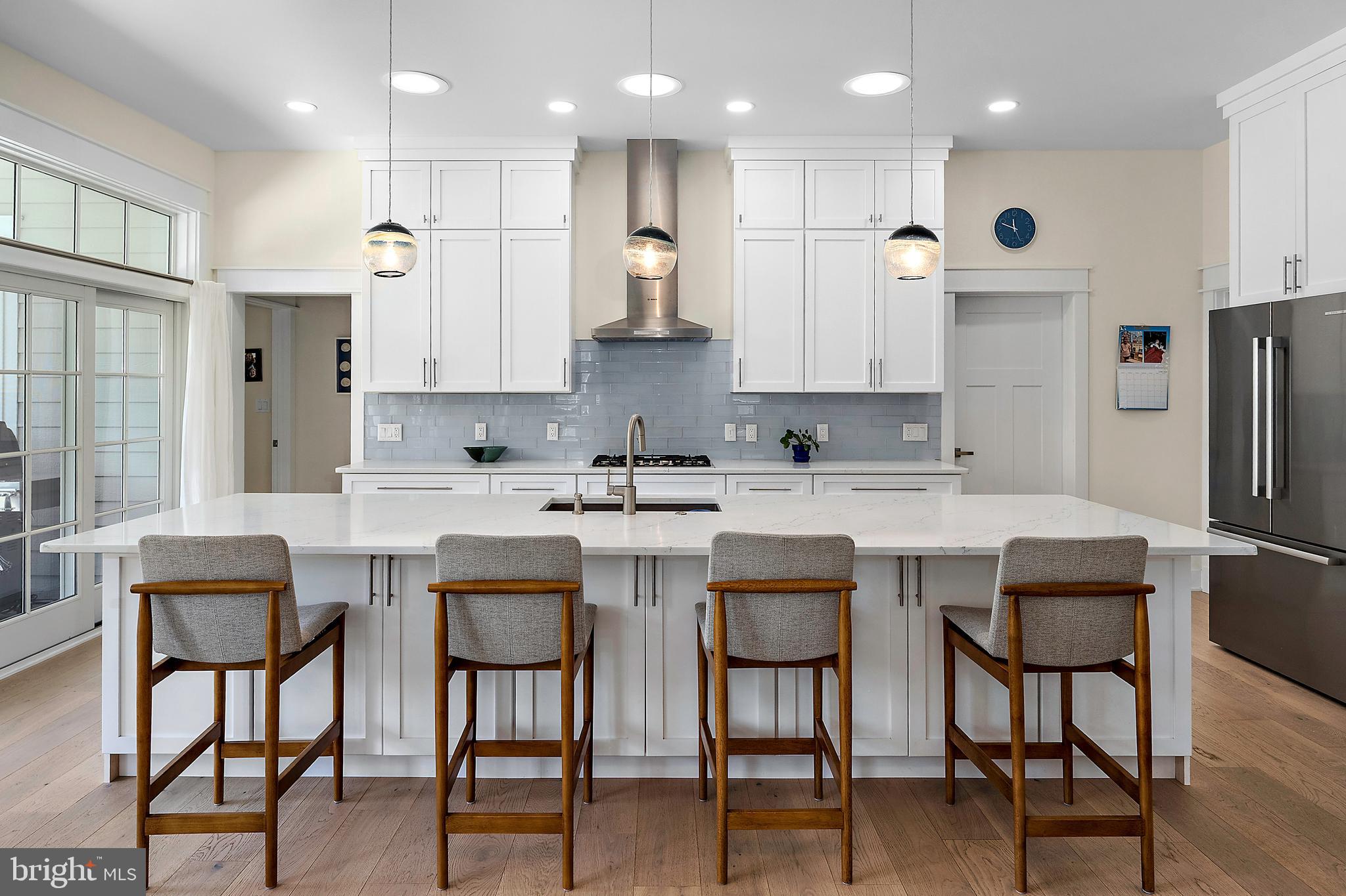 SHOWFIELD - Residential