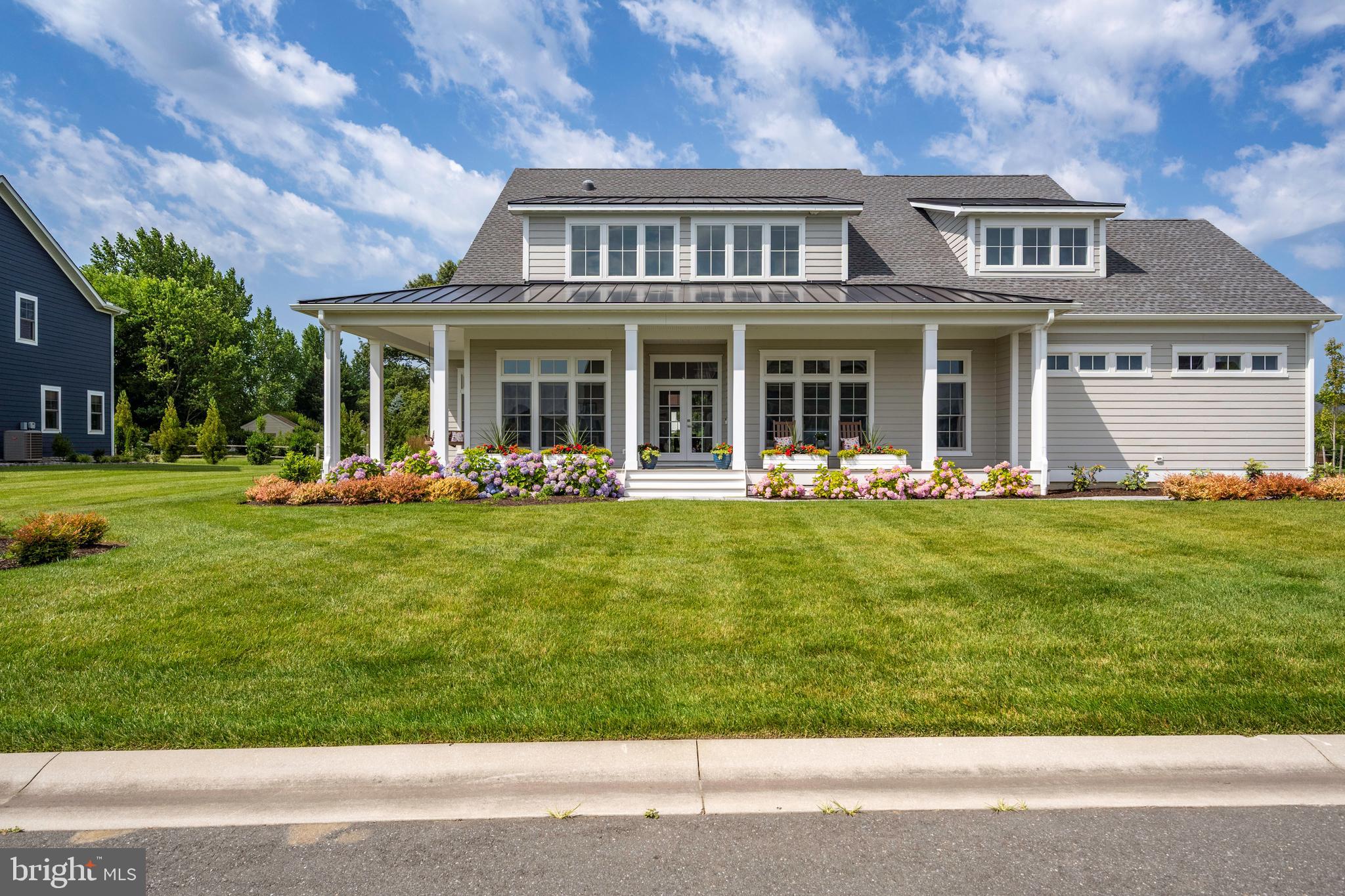 SHOWFIELD - Residential